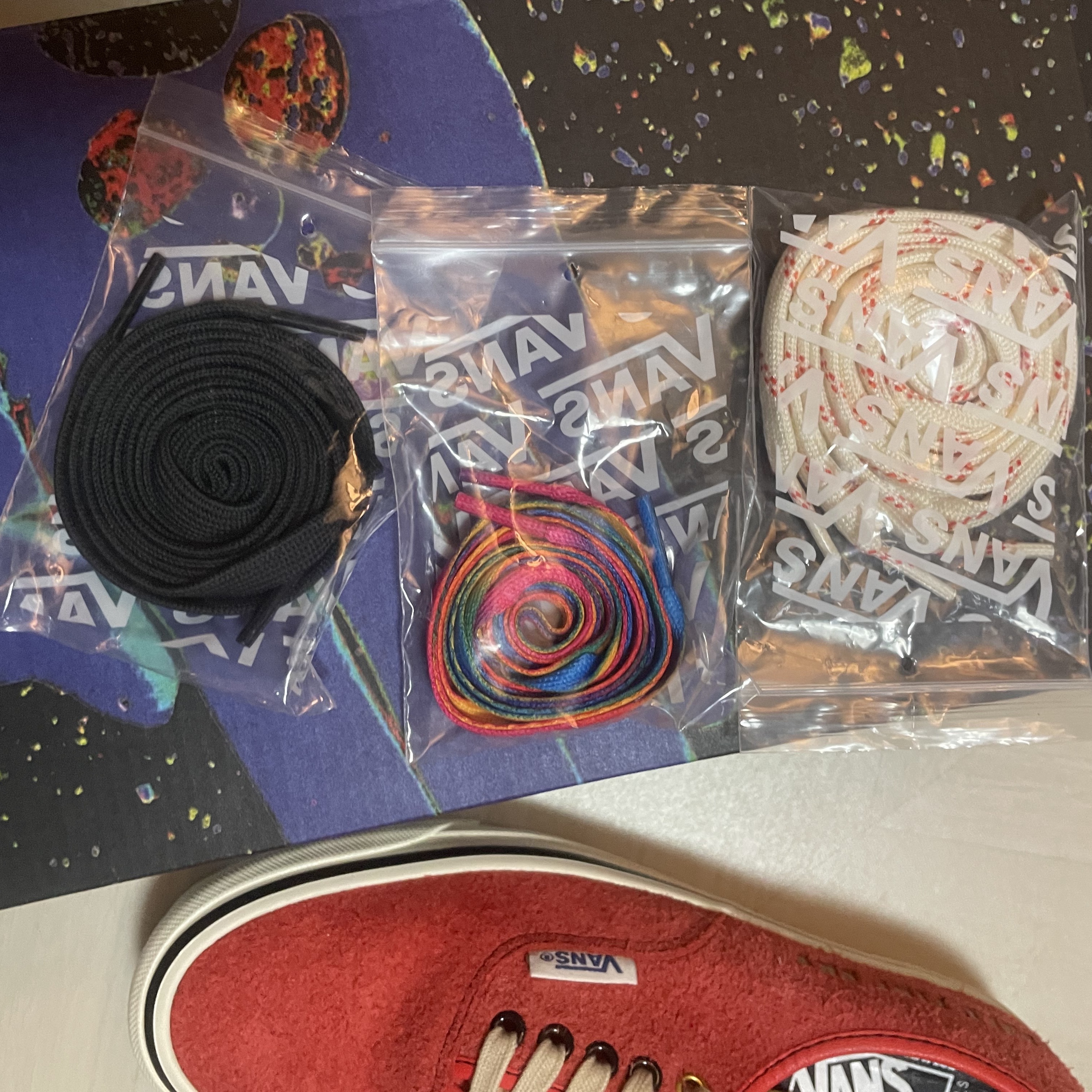 Vans Vault x Julian Klincewicz OG Authentic SP LX Hairy Suede Cherry Tomato 착용 스타일 - 2