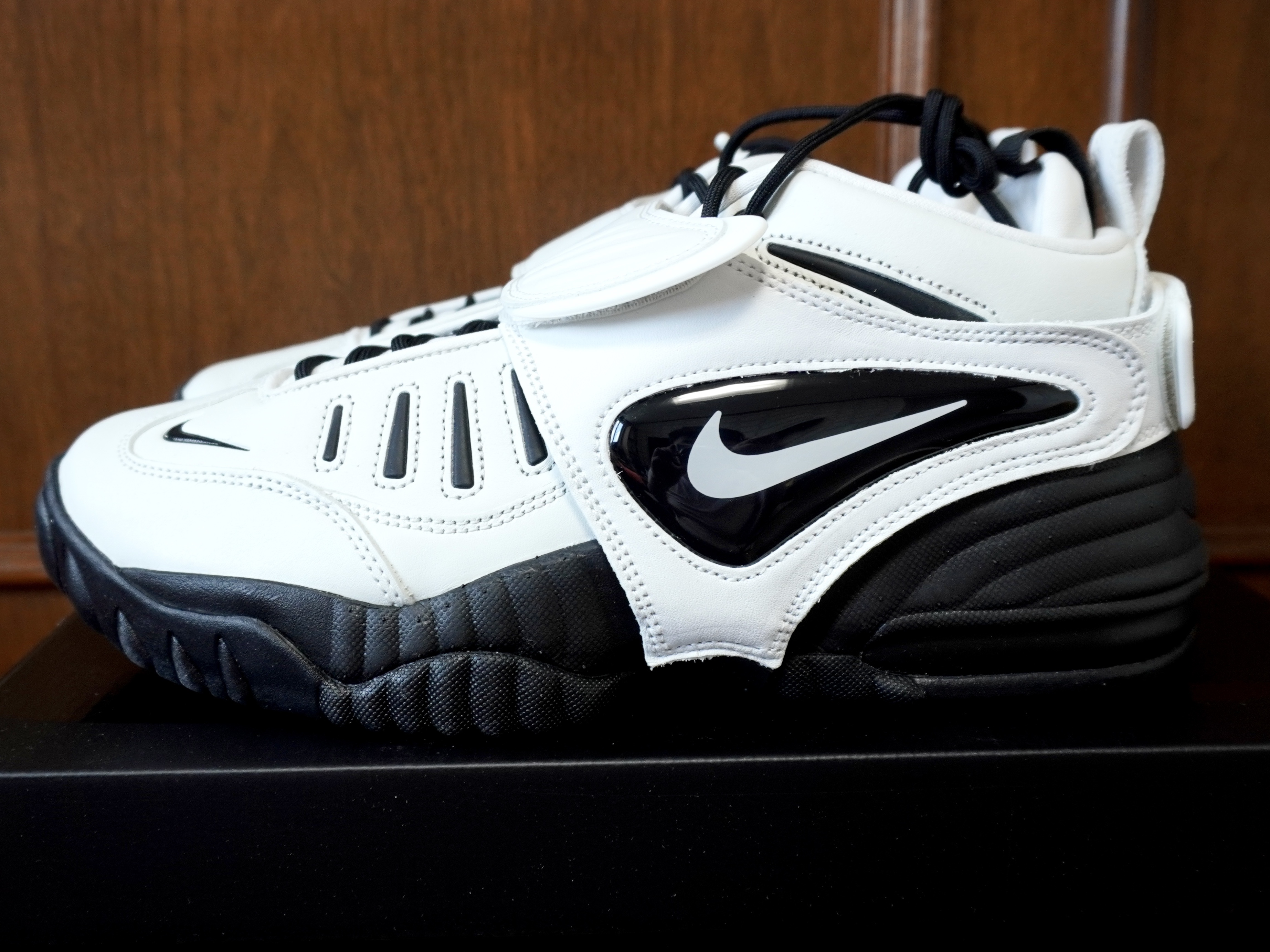 Nike x Ambush Air Adjust Force SP Summit White and Black 착용 스타일 - 1