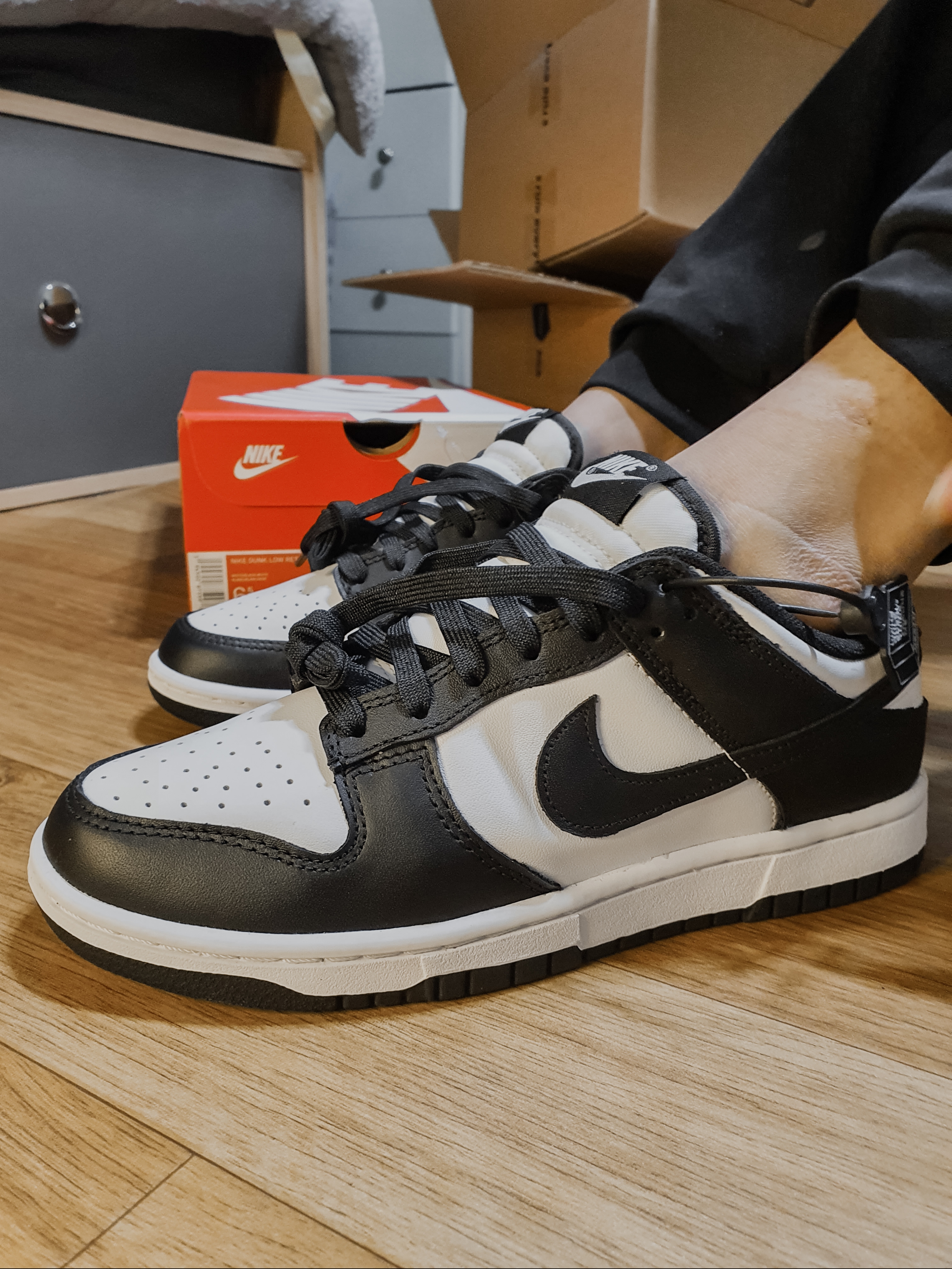 Nike Dunk Low Retro Black 착용 스타일 - 3