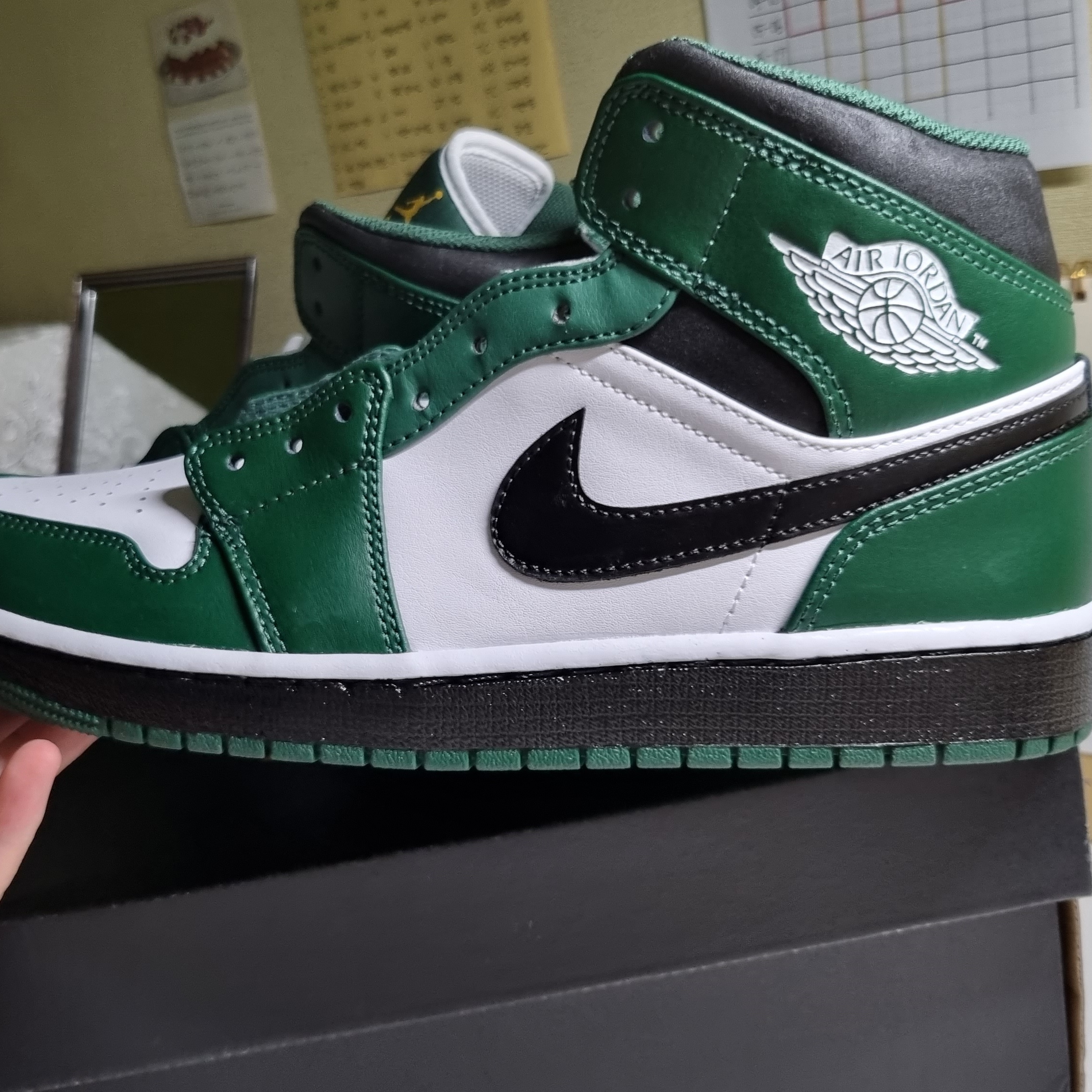 Jordan 1 Mid Sonics 2021 착용 스타일 - 2