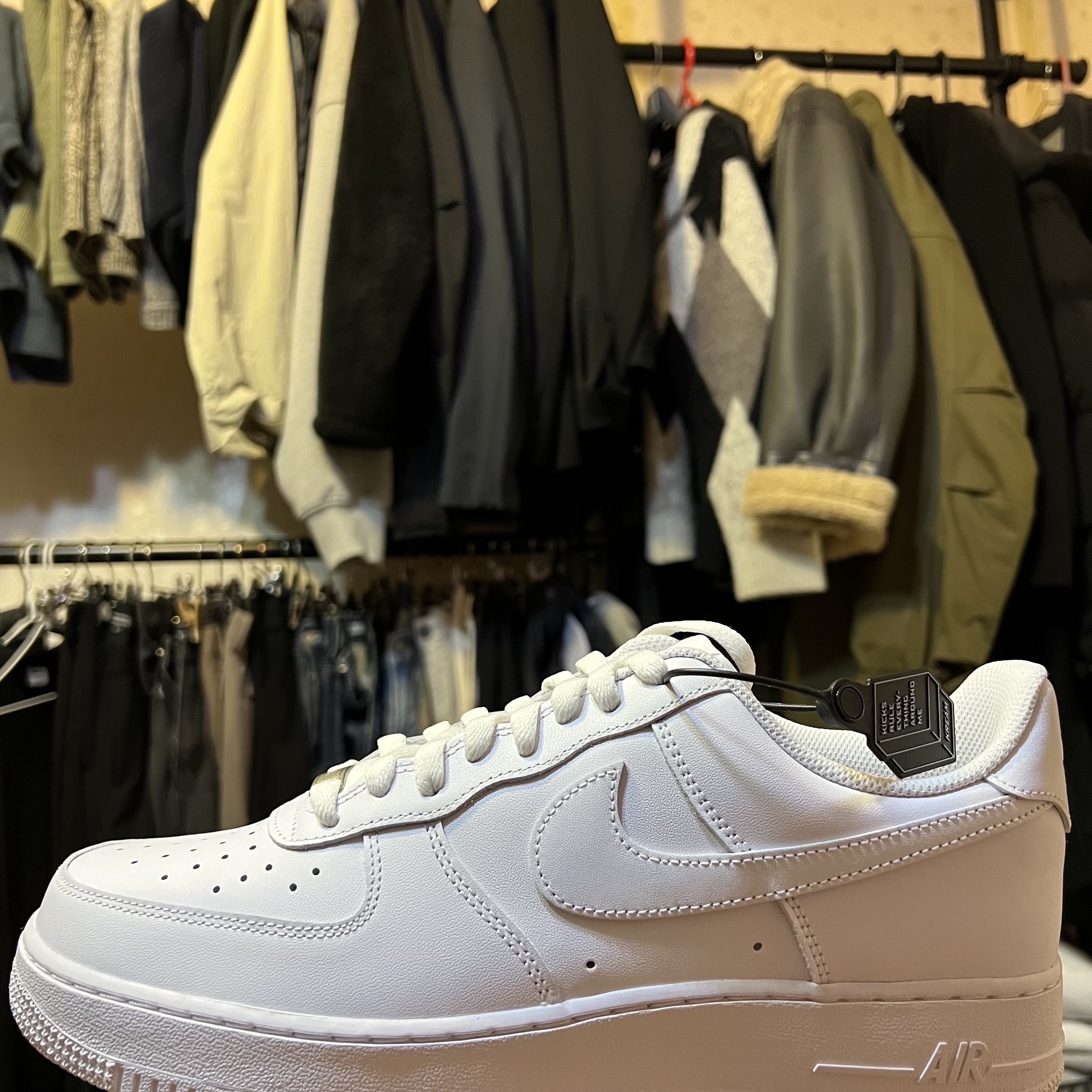 Nike Air Force 1 '07 Low White 착용 스타일 - 2