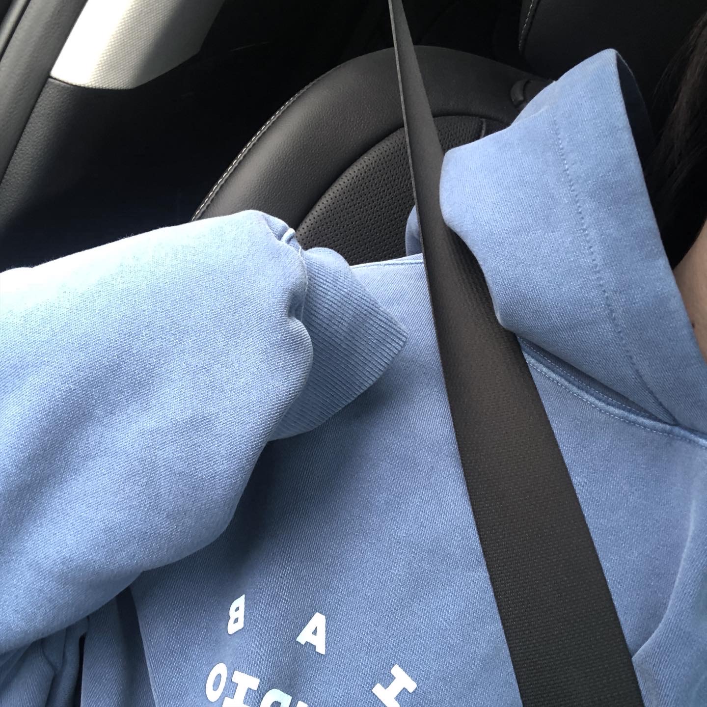 IAB Studio Pigment Hoodie Royal Blue - 22FW 착용 스타일 - 4