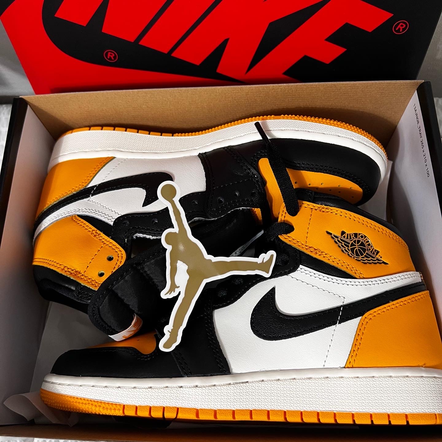 (GS) Jordan 1 Retro High OG Taxi 착용 스타일 - 5