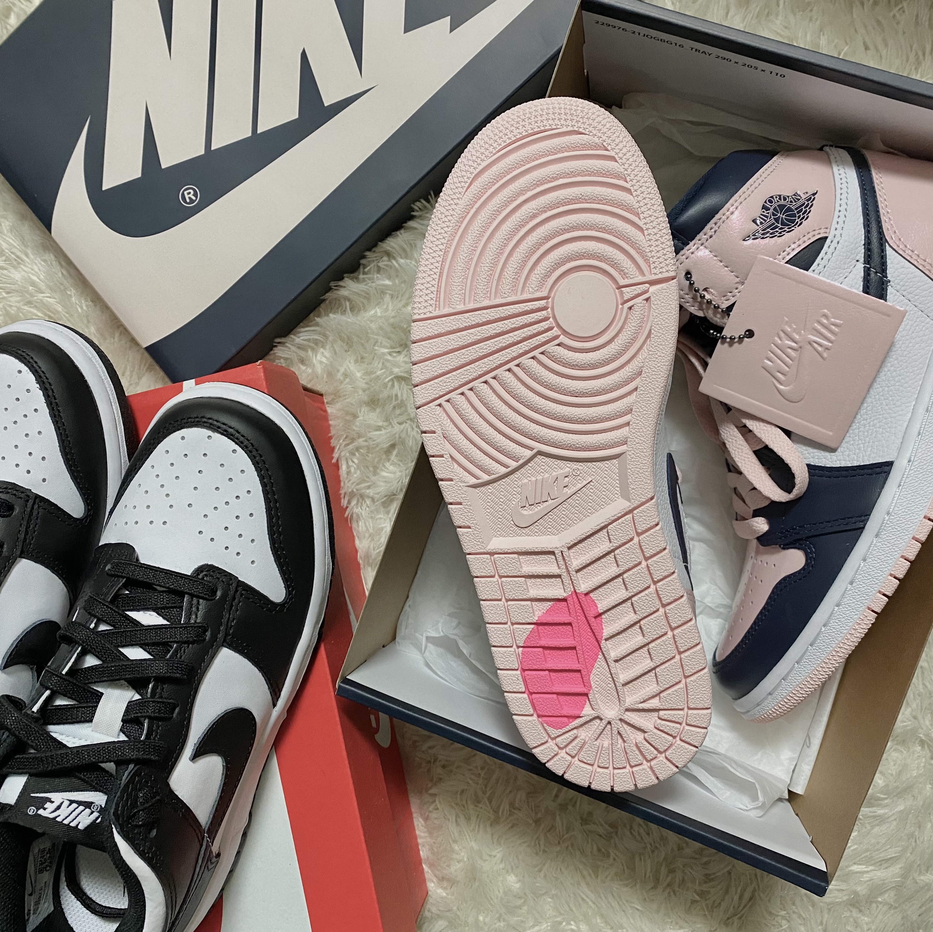 (W) Jordan 1 Retro High OG Atmosphere, (W) Nike Dunk Low Black 착용 스타일 - 2