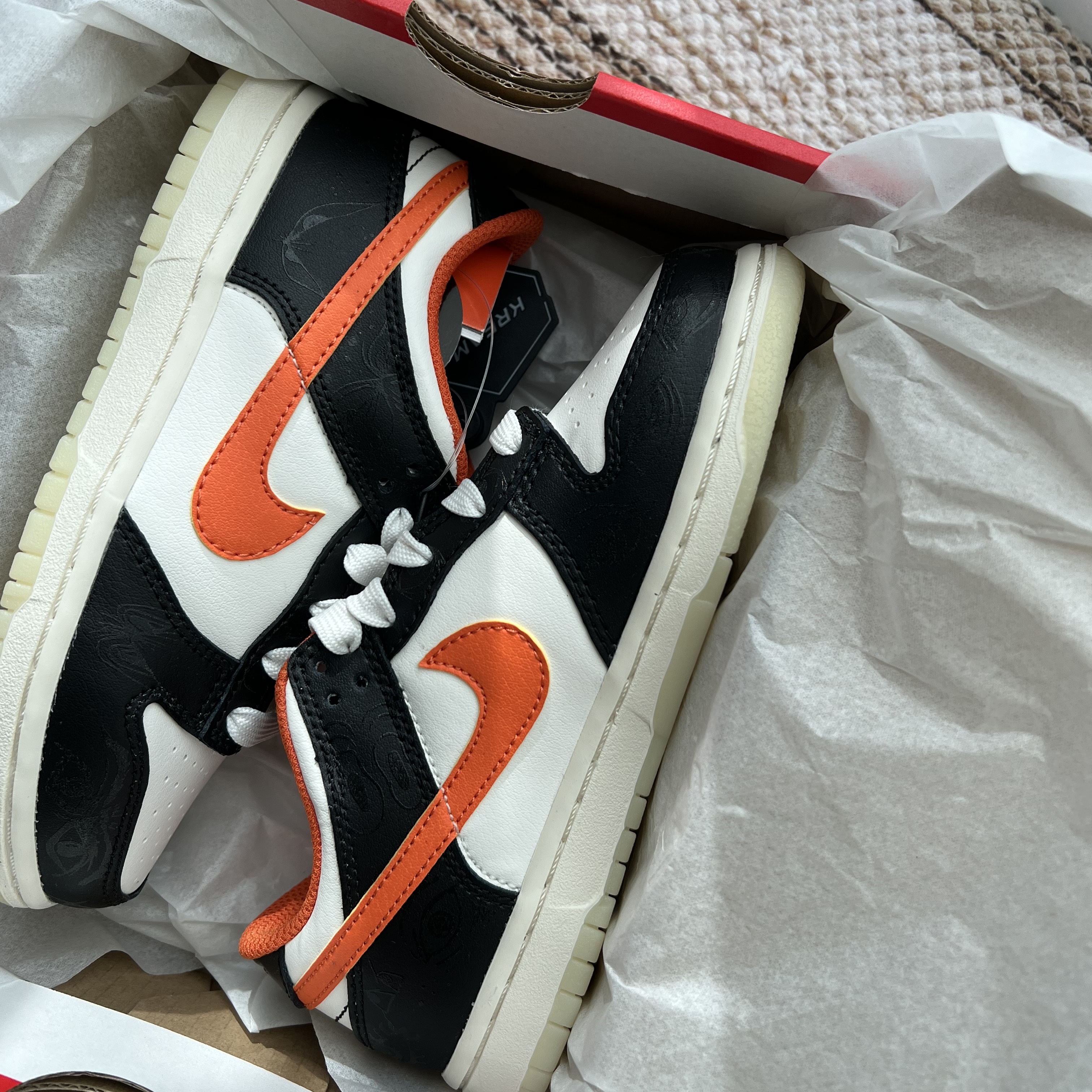 Nike Dunk Low Retro PRM Halloween 착용 스타일 - 1