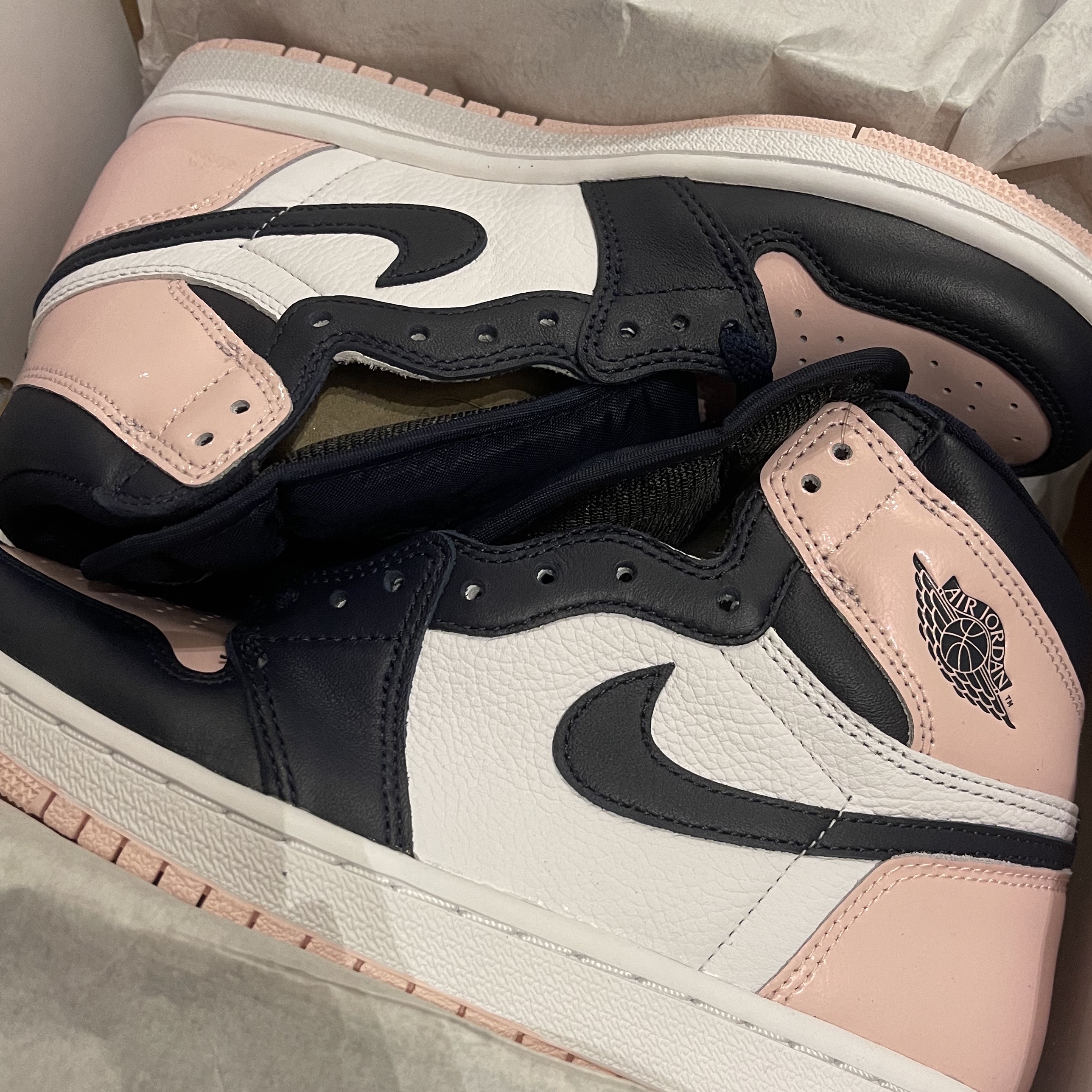 (W) Jordan 1 Retro High OG Atmosphere 착용 스타일