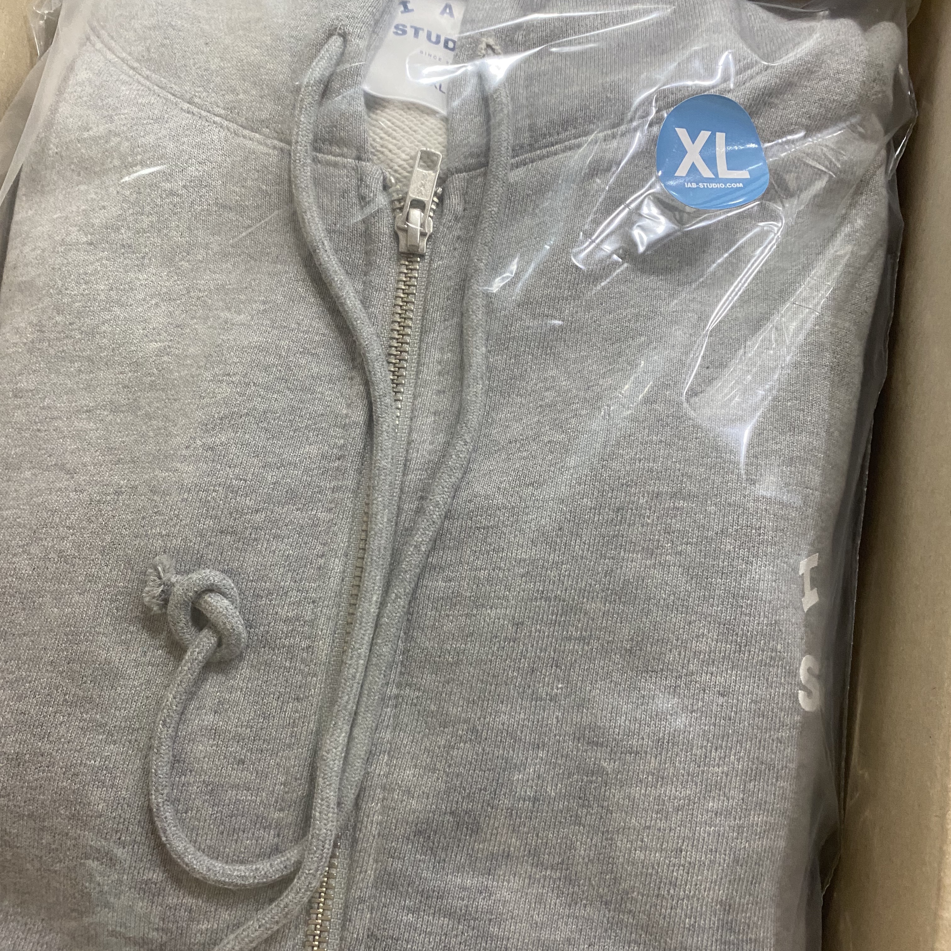 IAB Studio Zip-Up Hoodie Gray - 22FW 착용 스타일 - 1