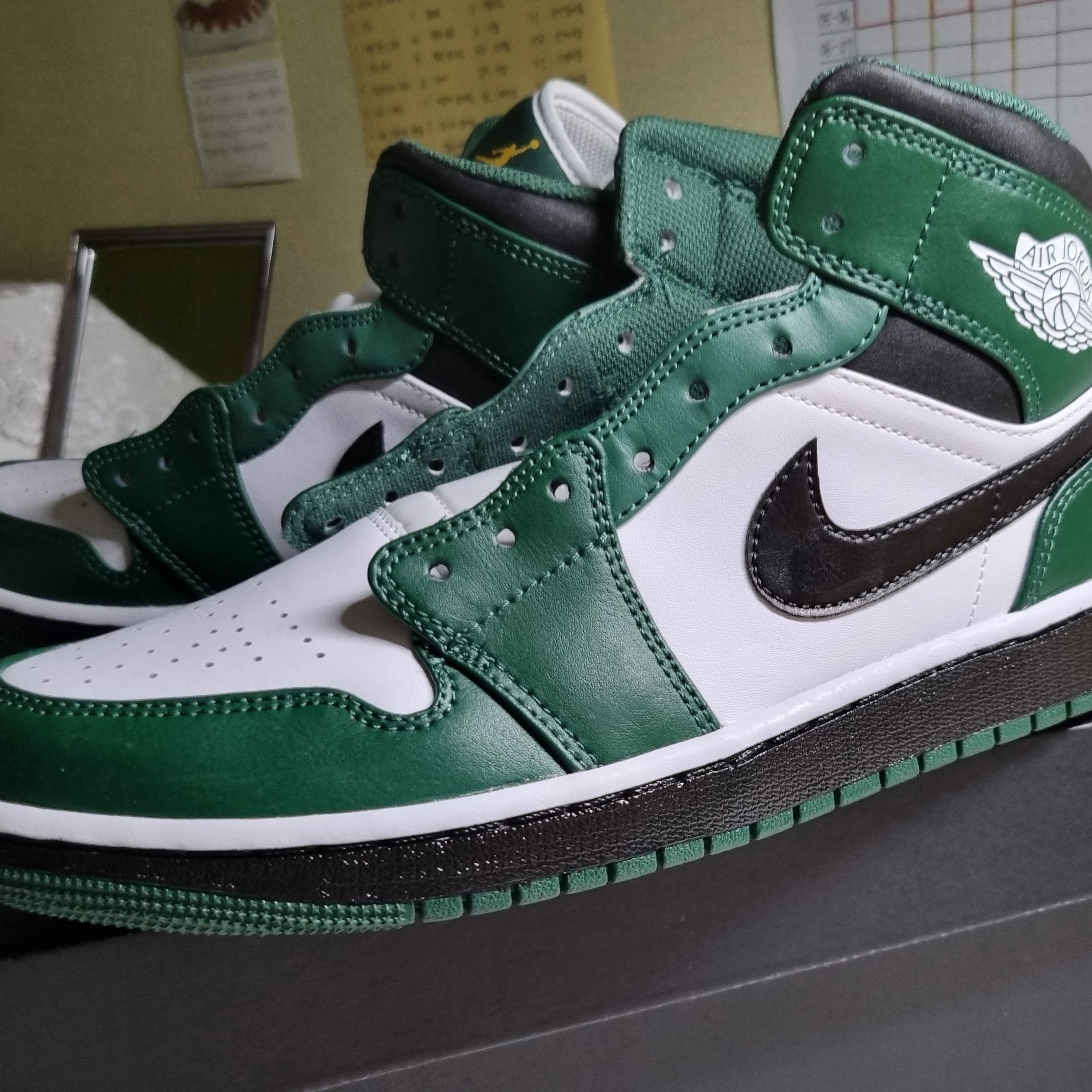 Jordan 1 Mid Sonics 2021 착용 스타일 - 3