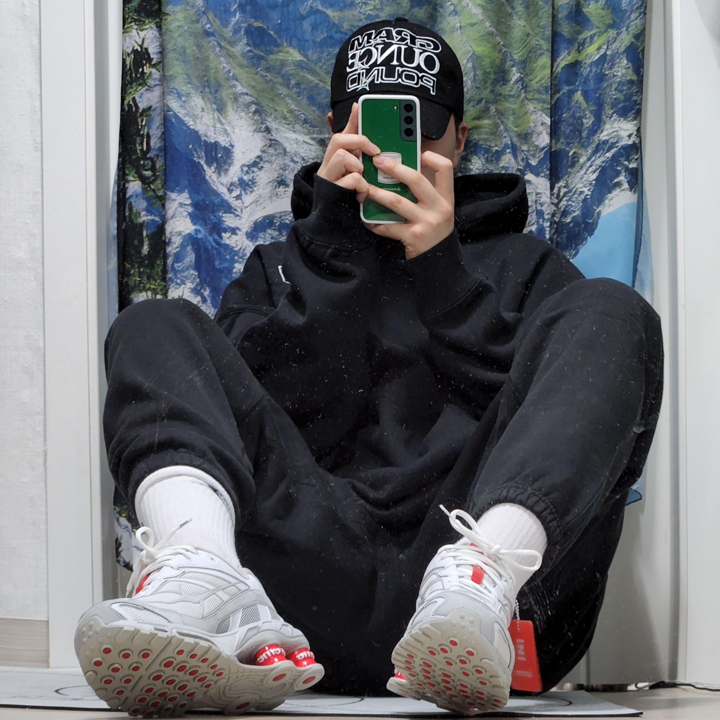 Nike x Supreme Shox Ride 2 SP White, Nike x Stussy NRG RA Washed Pullover Hoodie Black (DN4028-010) 착용 스타일