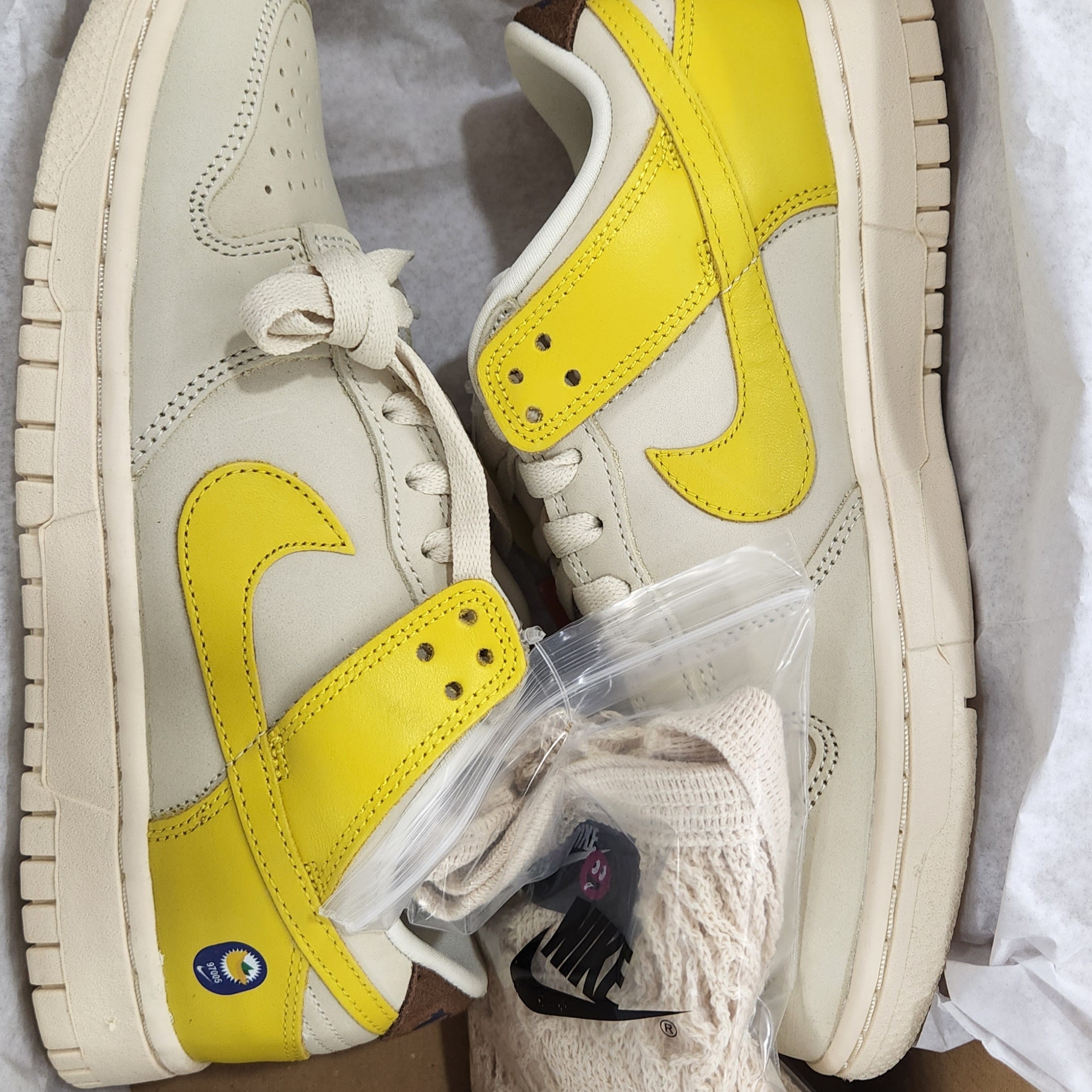 (W) Nike Dunk Low LX Banana 착용 스타일 - 1