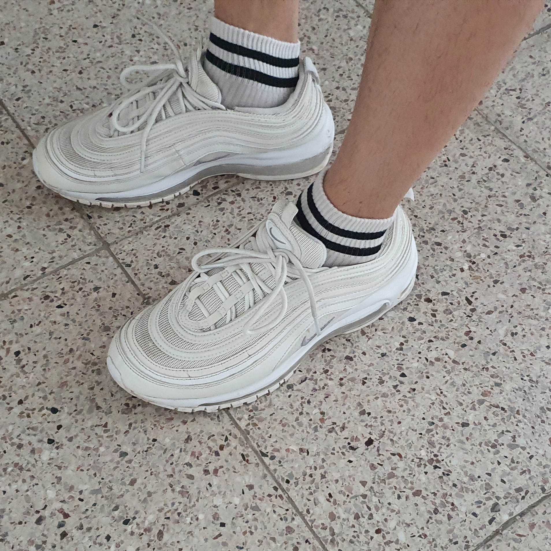 Nike Air Max 97 Triple White Wolf Grey ์ฐฉ์ฉ ์คํ์ผ - 2