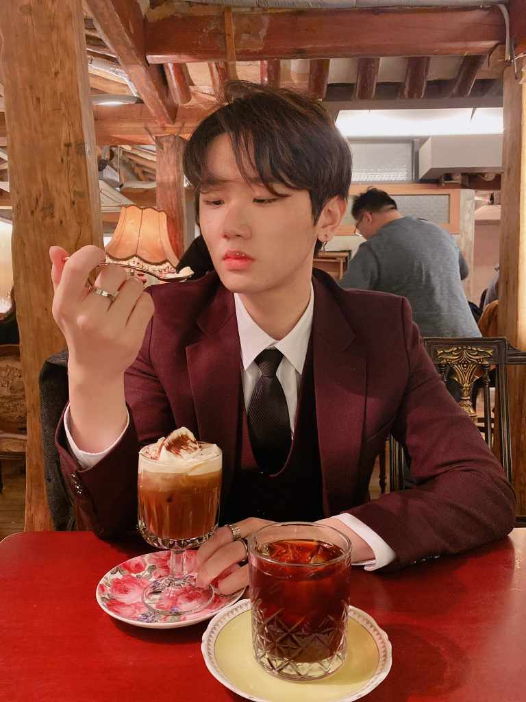 KREAM 프로필 이미지