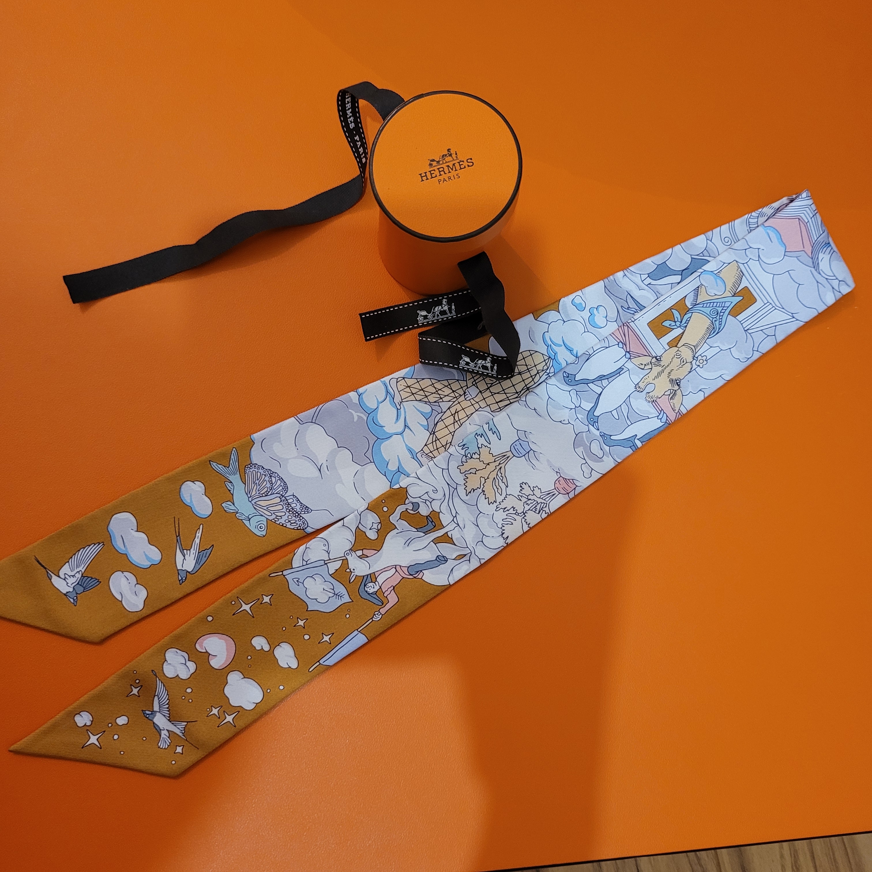 (W) Hermes Sur Mon Nuage Twilly Caramel Gris Bleu 착용 스타일