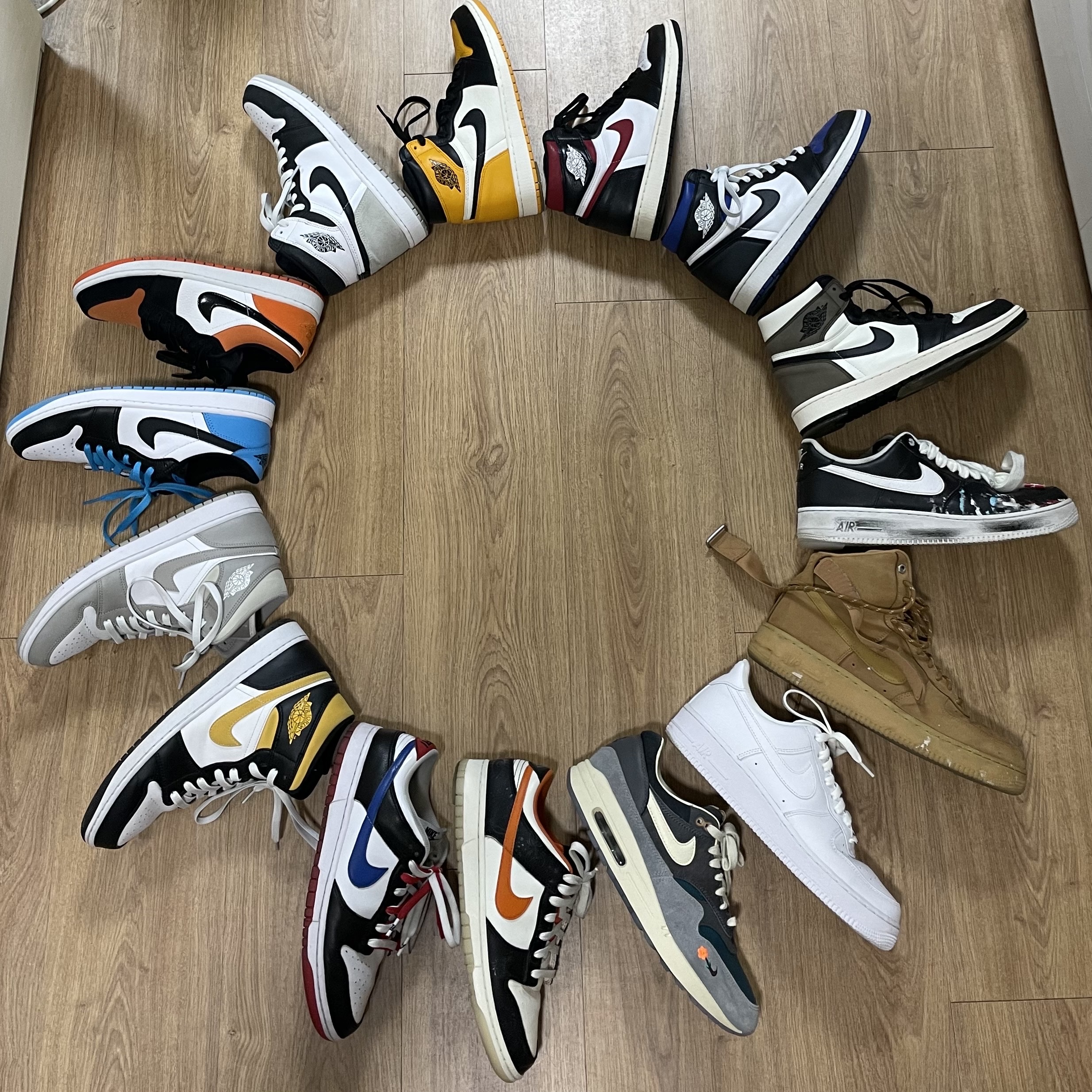 Nike x Peaceminusone Air Force 1 Low Para-Noise, Jordan 1 Retro High OG Black Mocha 착용 스타일