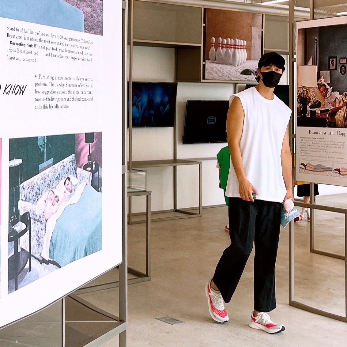 New Balance x Stone Island x Tokyo Design Studio FuelCell RC Elite v2 SI Red 착용 스타일