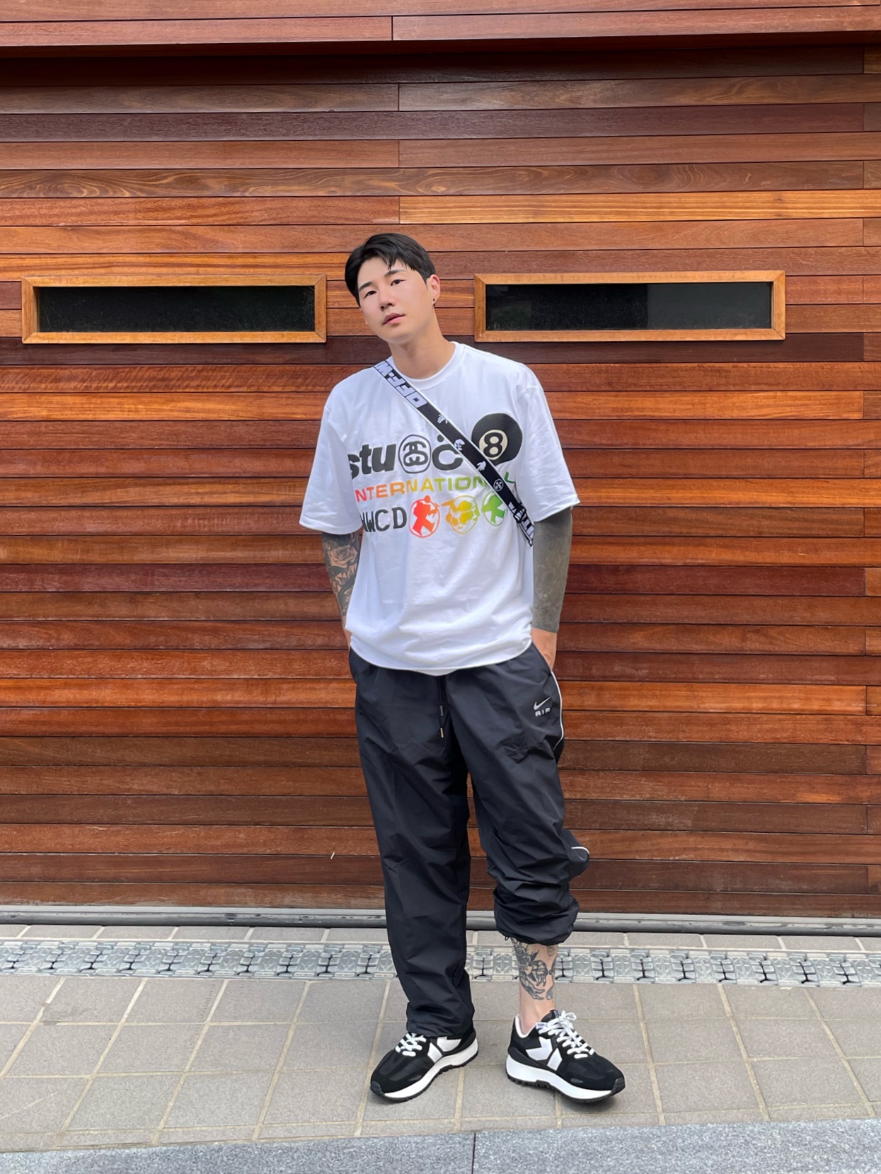 Stussy x Cactus Plant Flea Market International T-Shirt White, Off-White x Amore Pacific Protection Box (Without Cosmetics) 착용 스타일