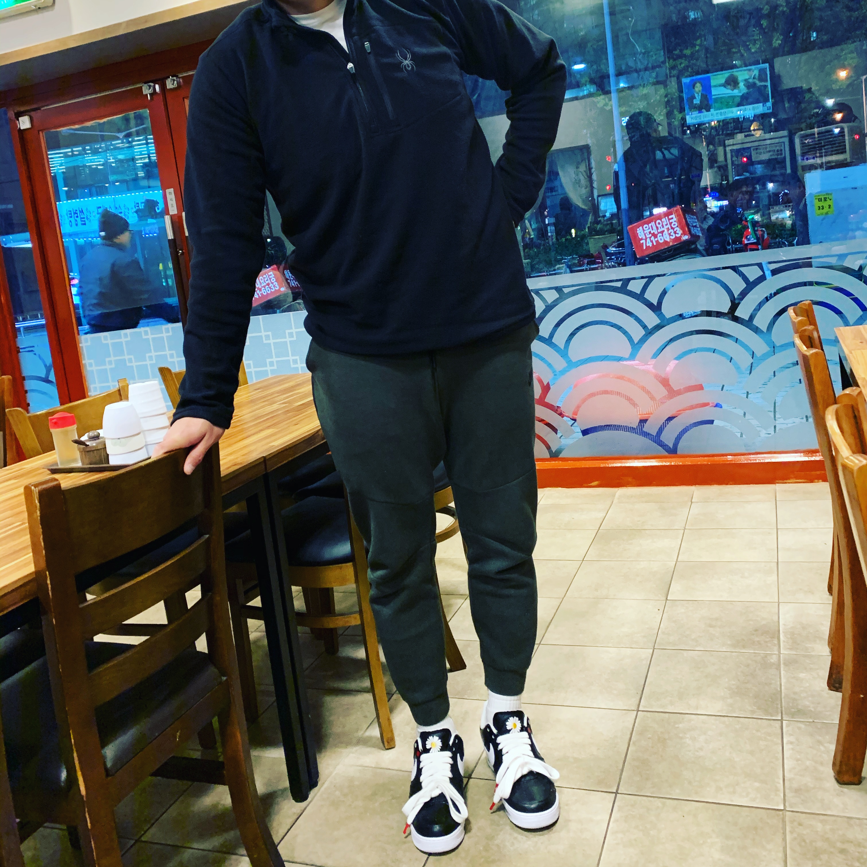 Nike x Peaceminusone Air Force 1 Low Para-Noise 착용 스타일
