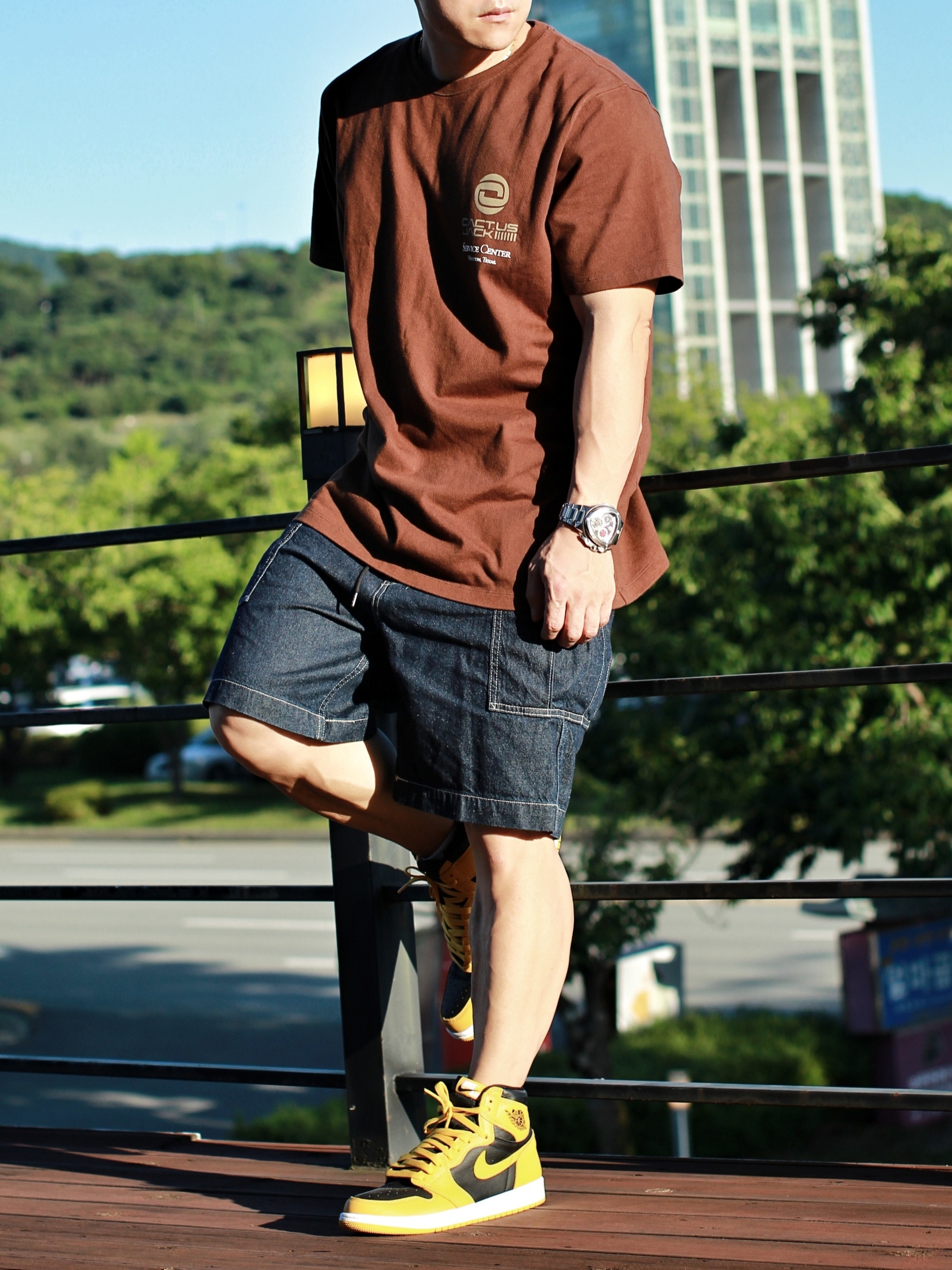 Nike x Travis Scott NRG BH S/S T-Shirt Cacao Wow - US/EU, Nike x Travis Scott NRG BH S/S T-Shirt Cacao Wow - Asia 착용 스타일 - 2