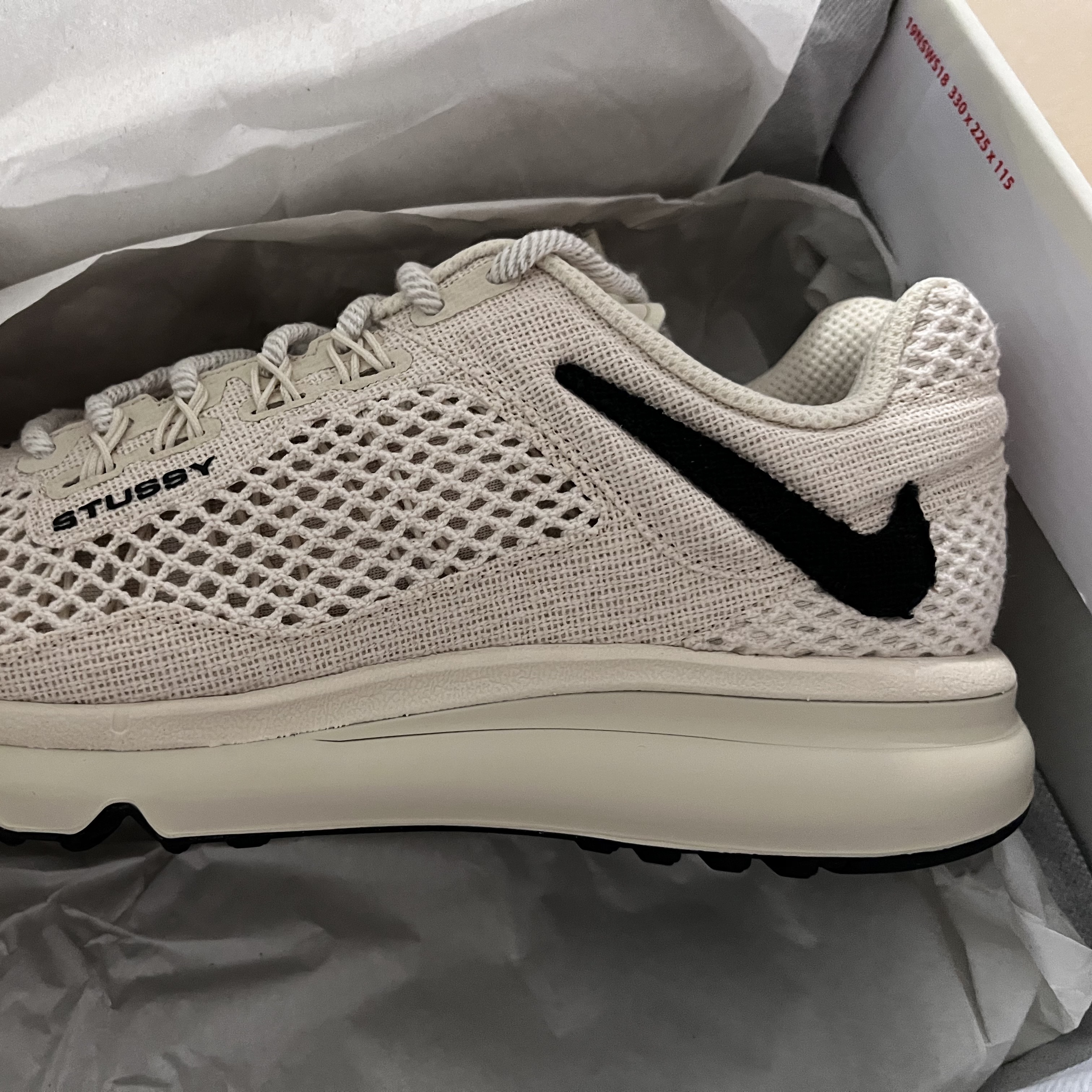 Nike x Stussy Air Max 2013 Fossil 착용 스타일 - 1