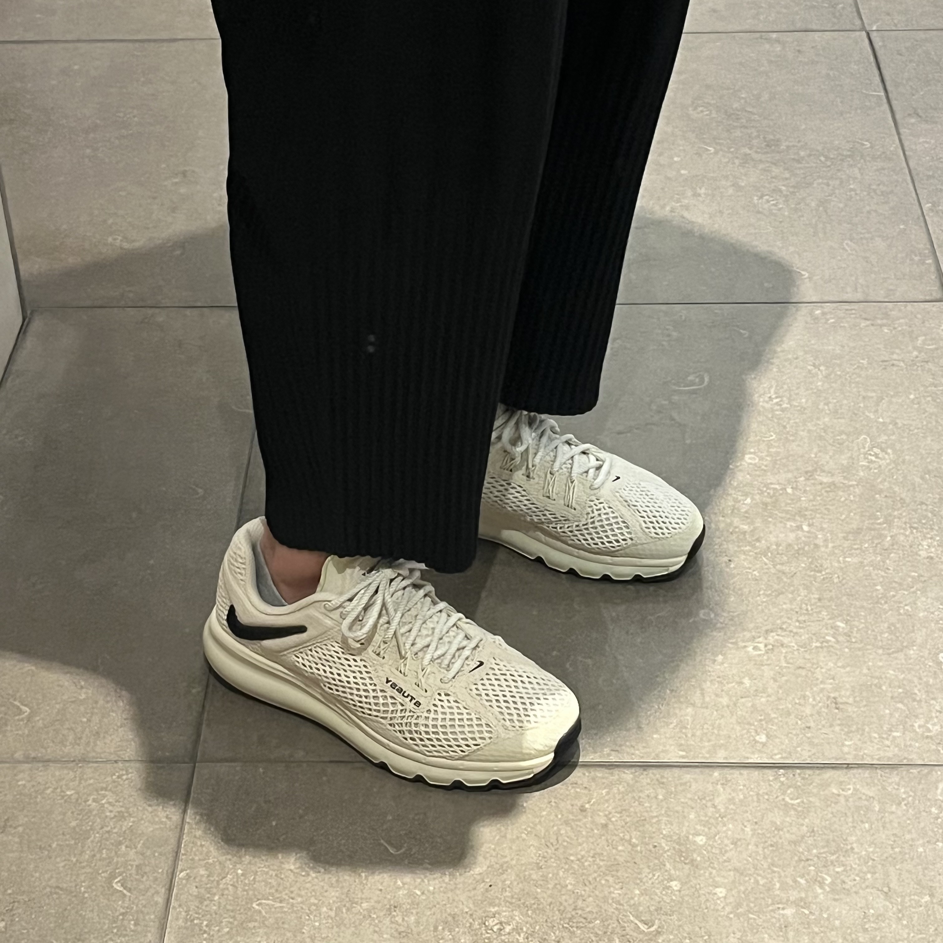 Nike x Stussy Air Max 2013 Fossil 착용 스타일