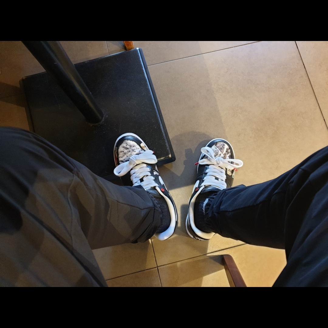 Nike x Peaceminusone Air Force 1 Low Para-Noise 착용 스타일