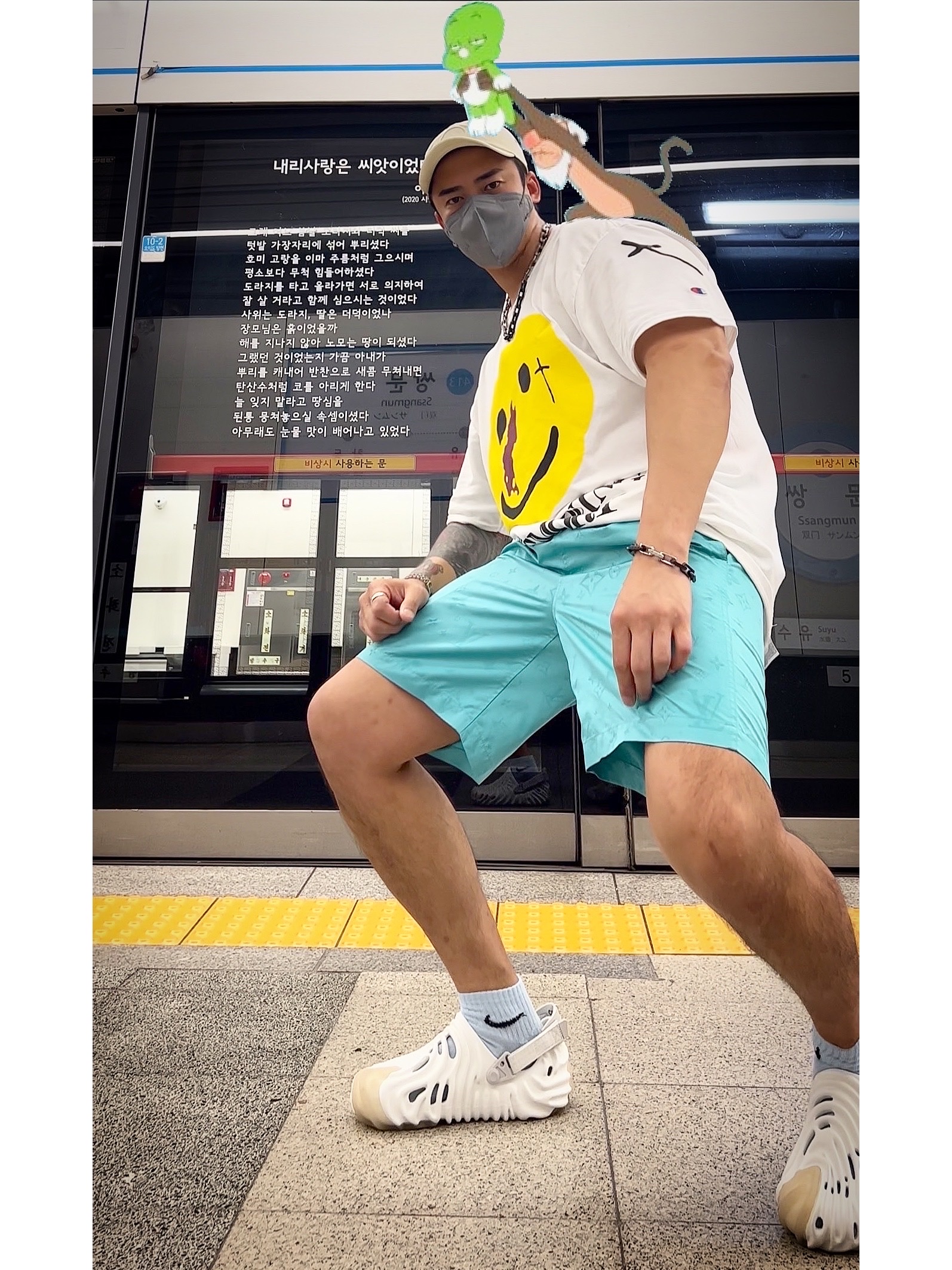 Supreme x Stone Island Reactive Ice Camo Ripstop Camp Cap Tan - 22SS, Crocs x Salehe Bembury Pollex Clog Stratus 착용 스타일