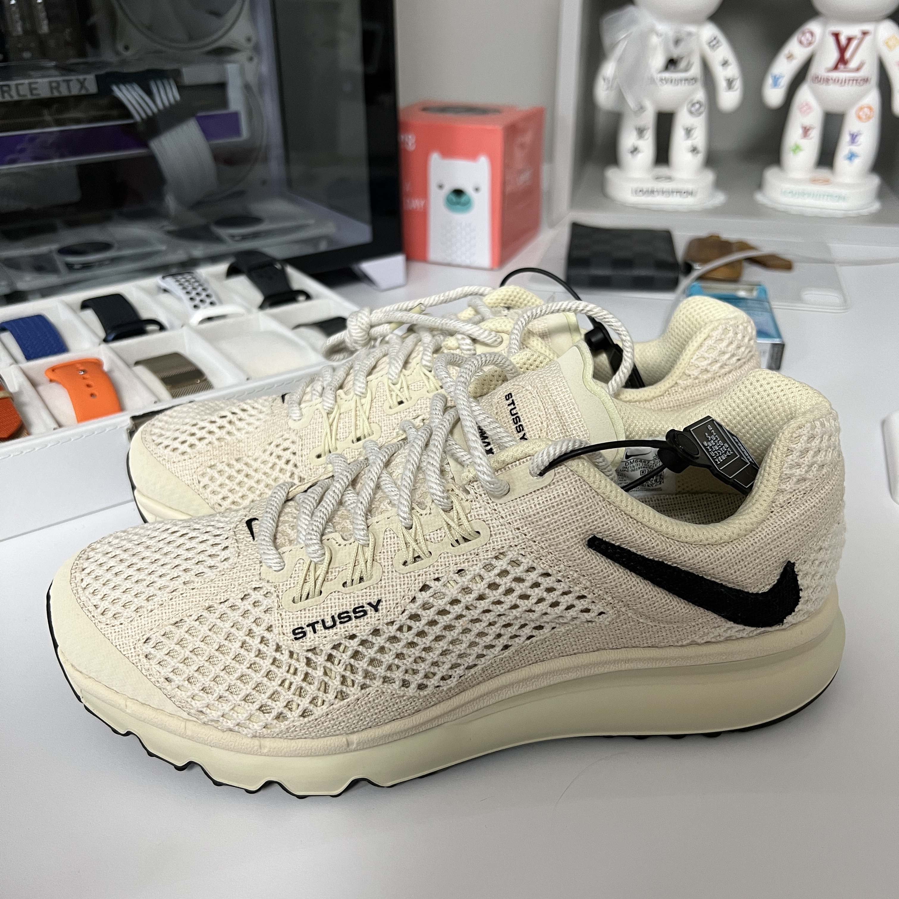 Nike x Stussy Air Max 2013 Fossil 착용 스타일 - 1