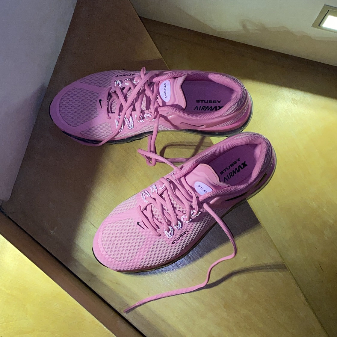 Nike x Stussy Air Max 2013 Psychic Pink 착용 스타일 - 2