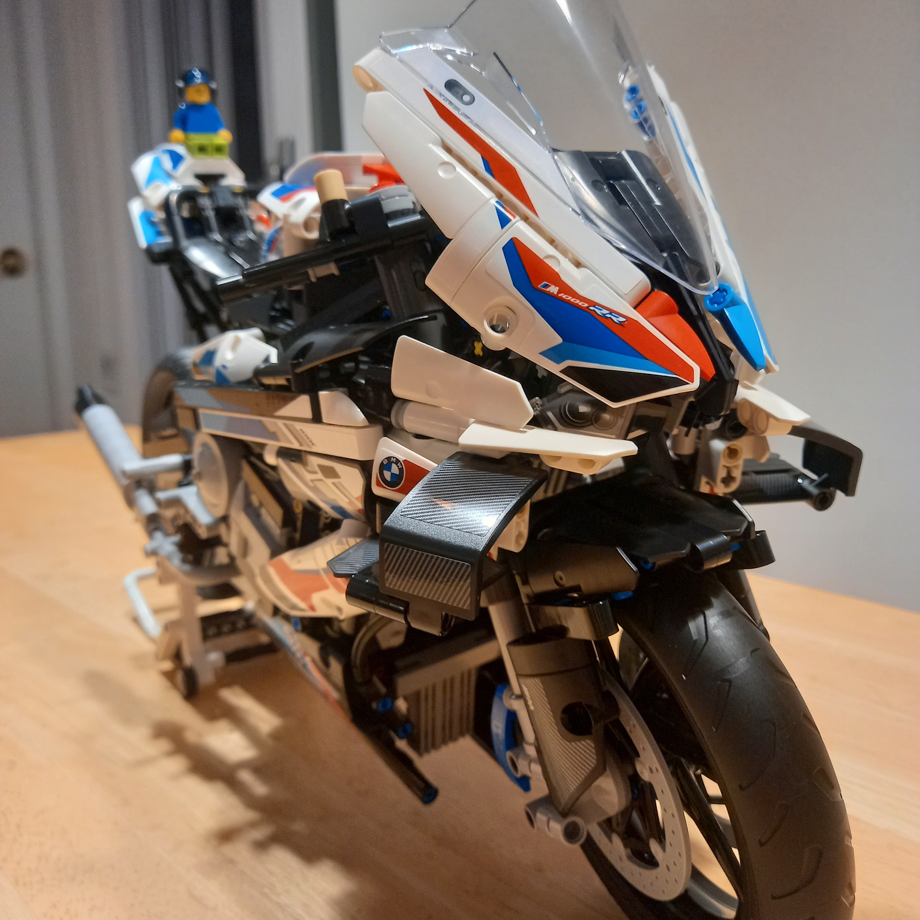 Lego BMW M 1000 RR 착용 스타일 - 1