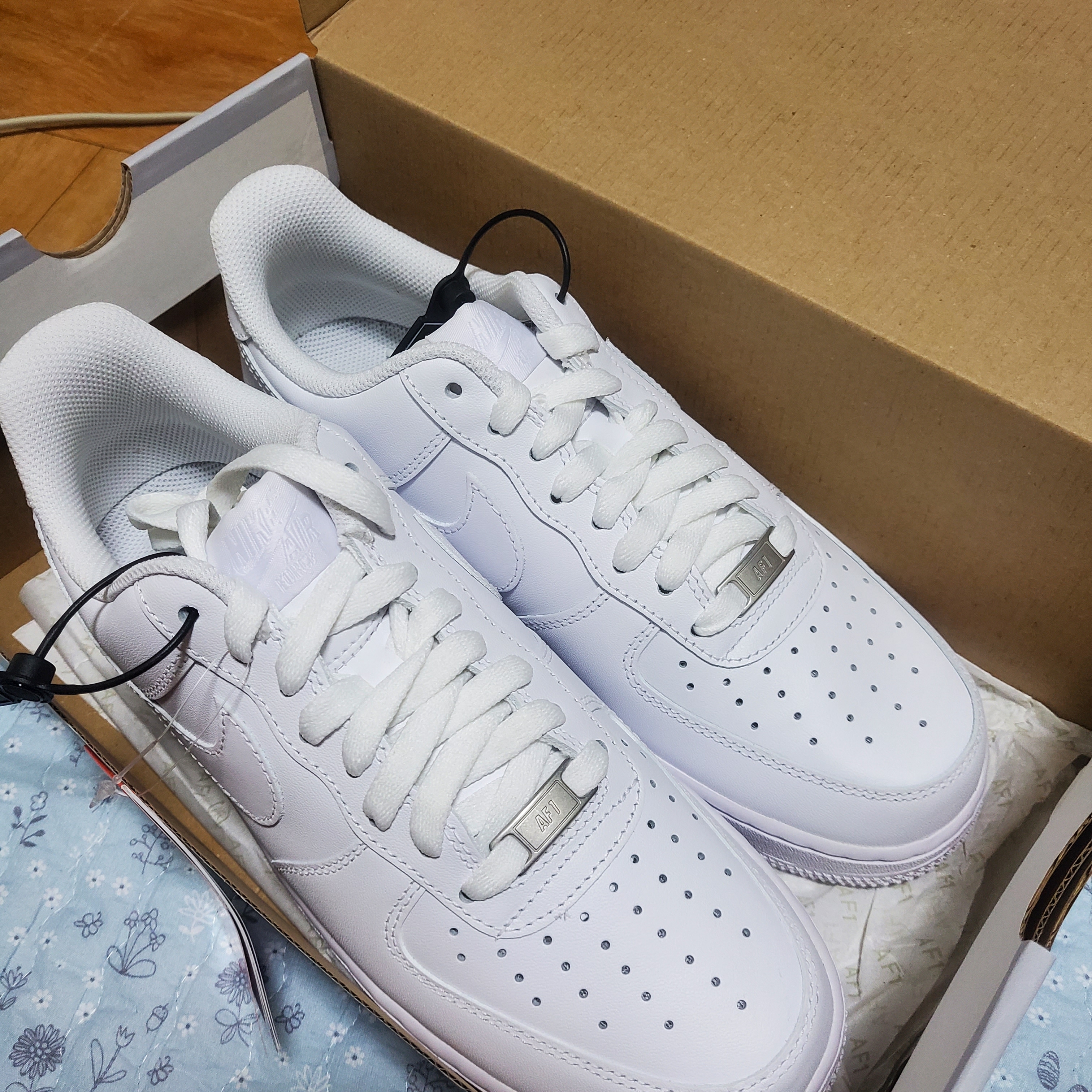 Nike Air Force 1 '07 Low White 착용 스타일