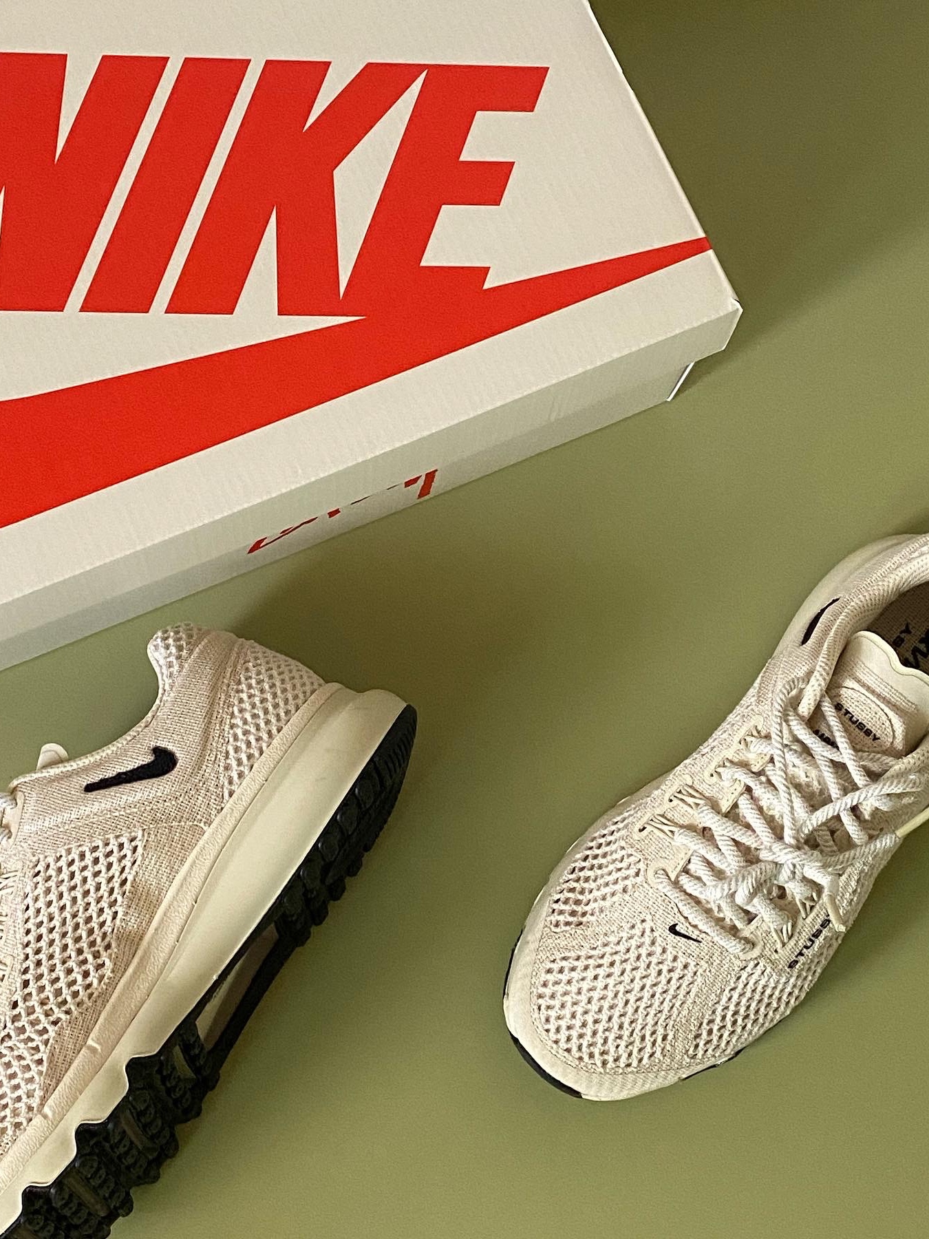 Nike x Stussy Air Max 2013 Fossil 착용 스타일 - 2