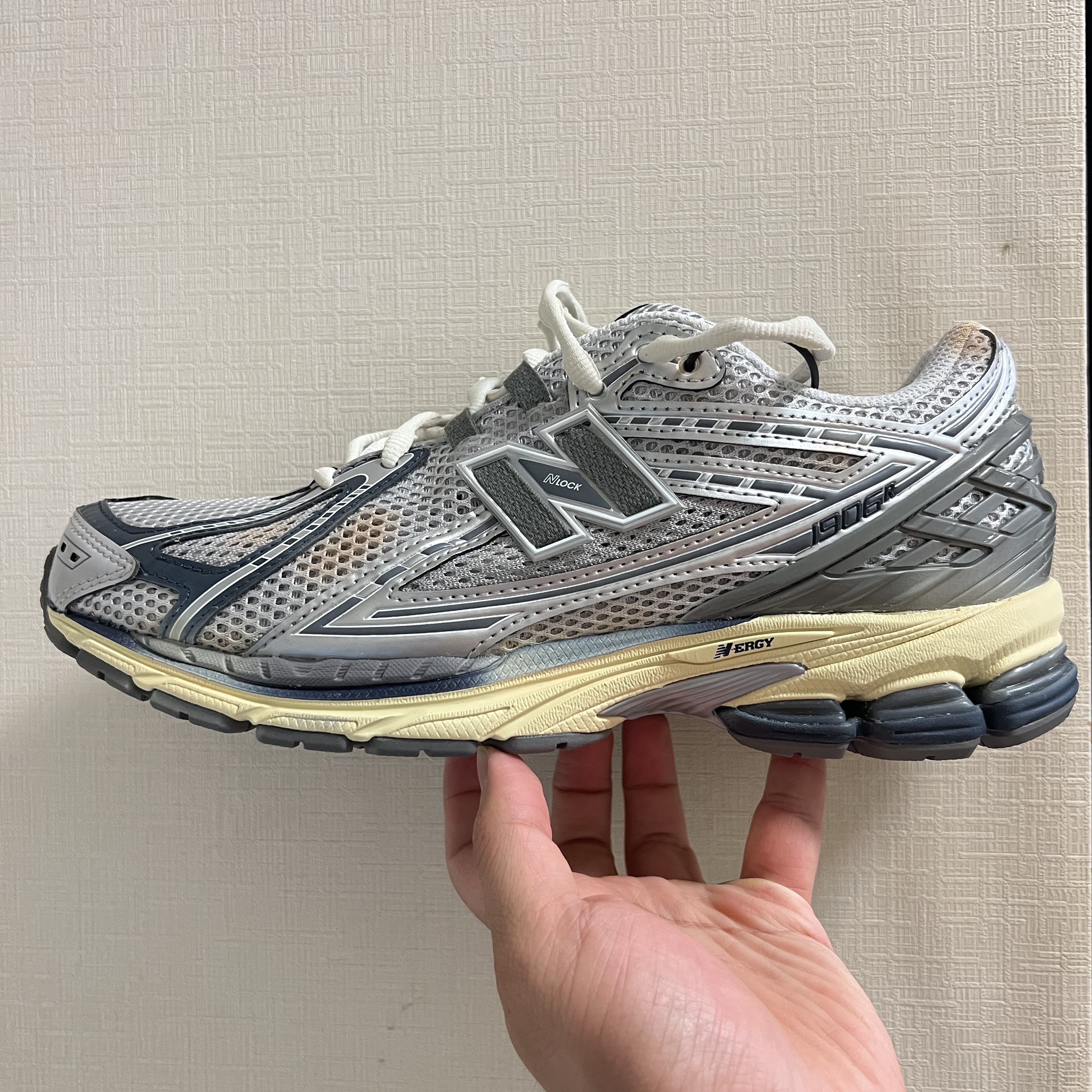New Balance x Thisisneverthat 1906R 2022 Downtown Run 착용 스타일
