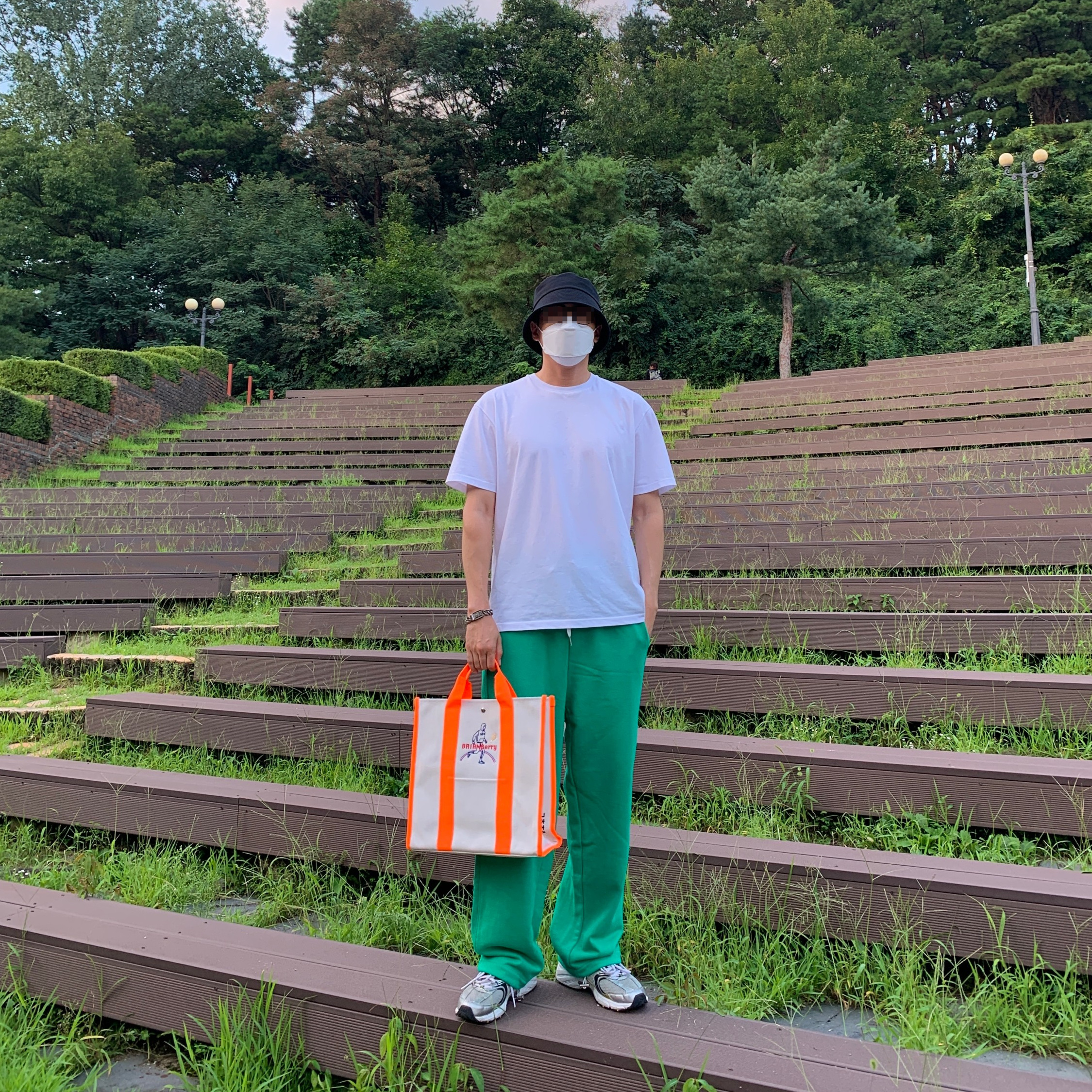 New Balance 530 Silver 착용 스타일 - 1