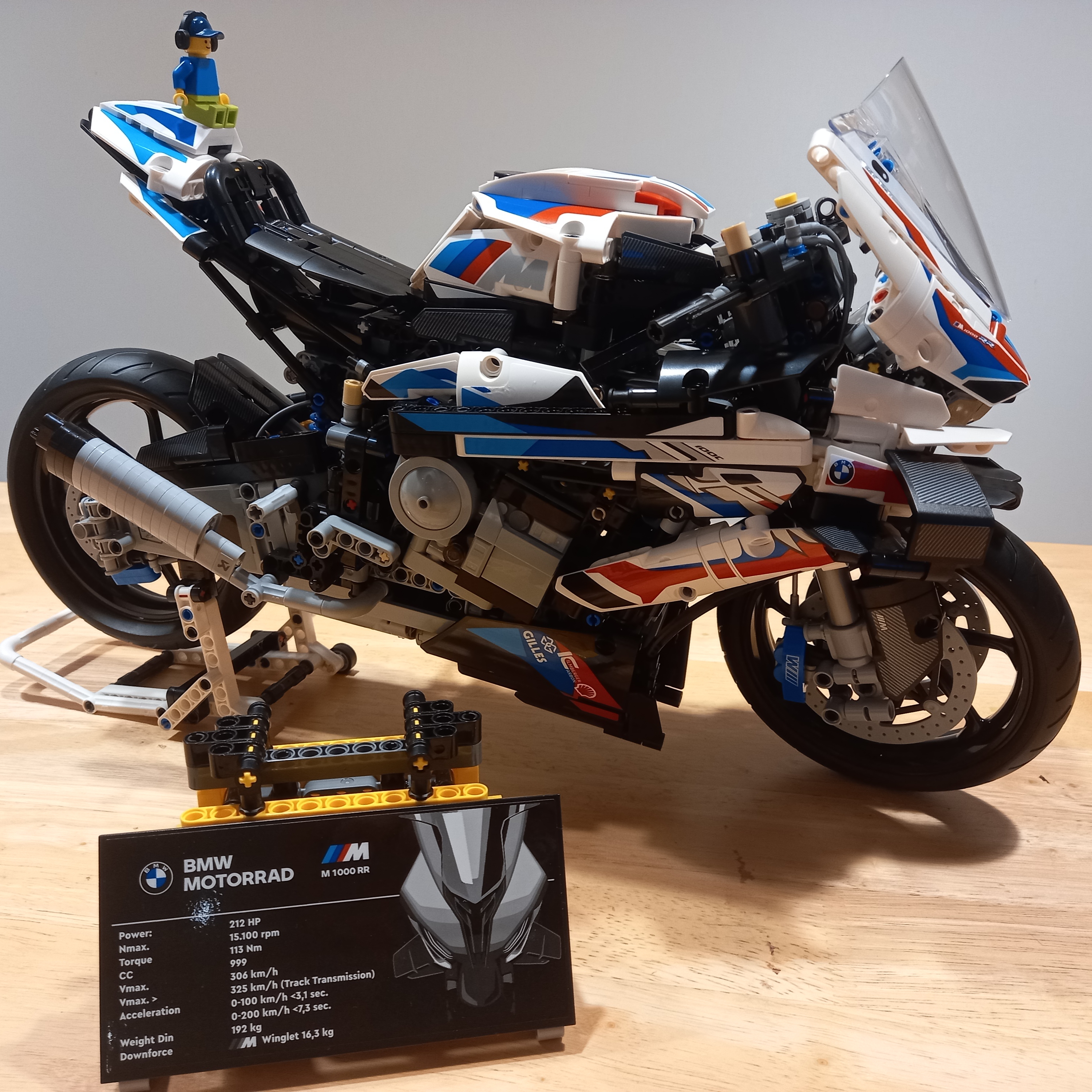 Lego BMW M 1000 RR 착용 스타일 - 2