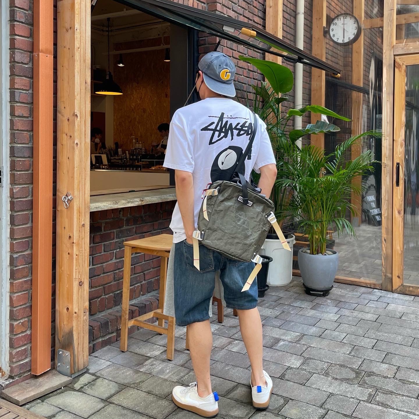 Nike x Stussy NRG FL SS 8 Ball T-Shirt White (DO9322-100), Nike x Tom Sachs General Purpose Shoe Light Cream 착용 스타일 - 2