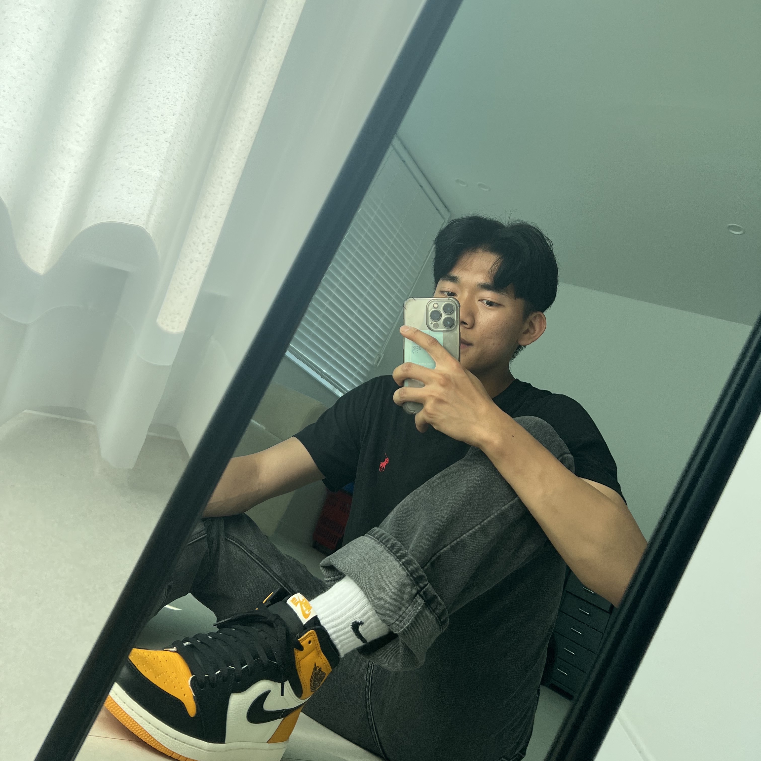 Jordan 1 Retro High OG Taxi 착용 스타일 - 2