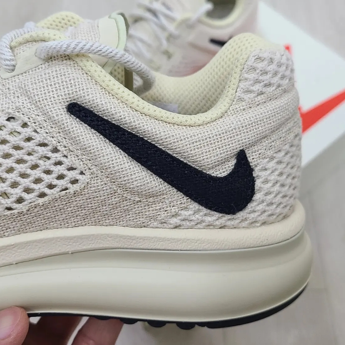 Nike x Stussy Air Max 2013 Fossil 착용 스타일 - 4