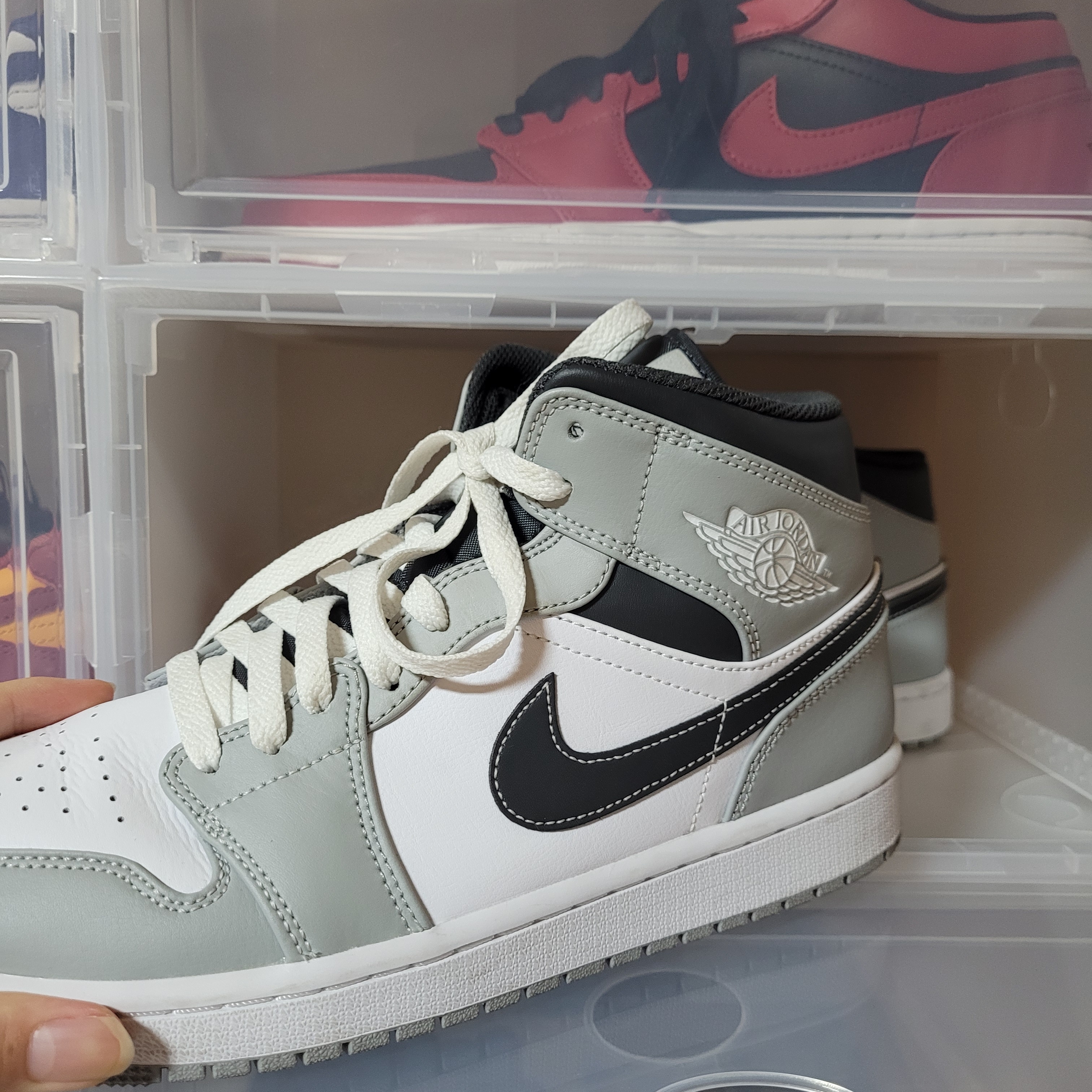 Jordan 1 Mid Light Smoke Grey Anthracite 착용 스타일