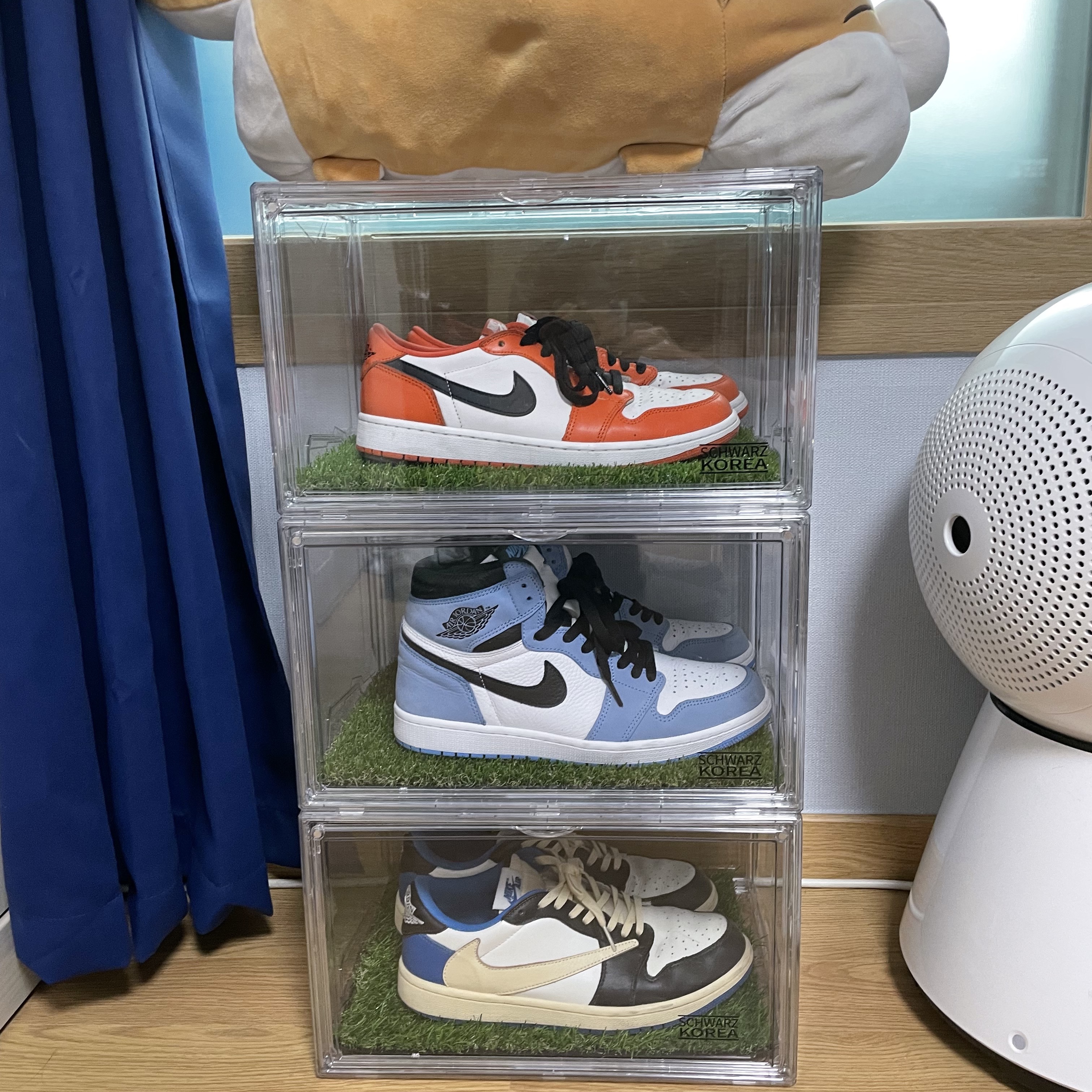Jordan 1 Low OG Starfish, Jordan 1 Retro High OG University Blue 착용 스타일