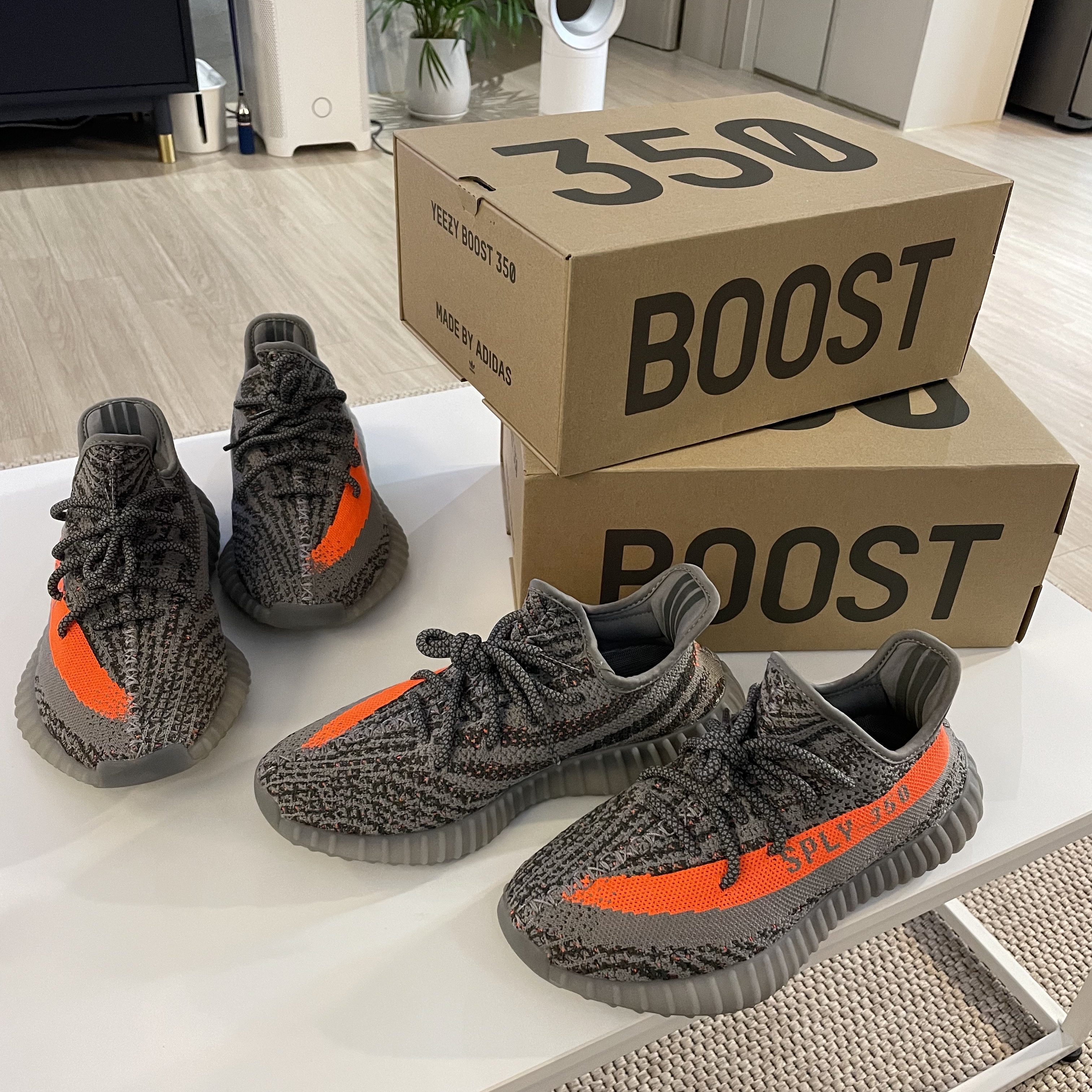 Adidas Yeezy Boost 350 V2 Beluga - Reflective 착용 스타일
