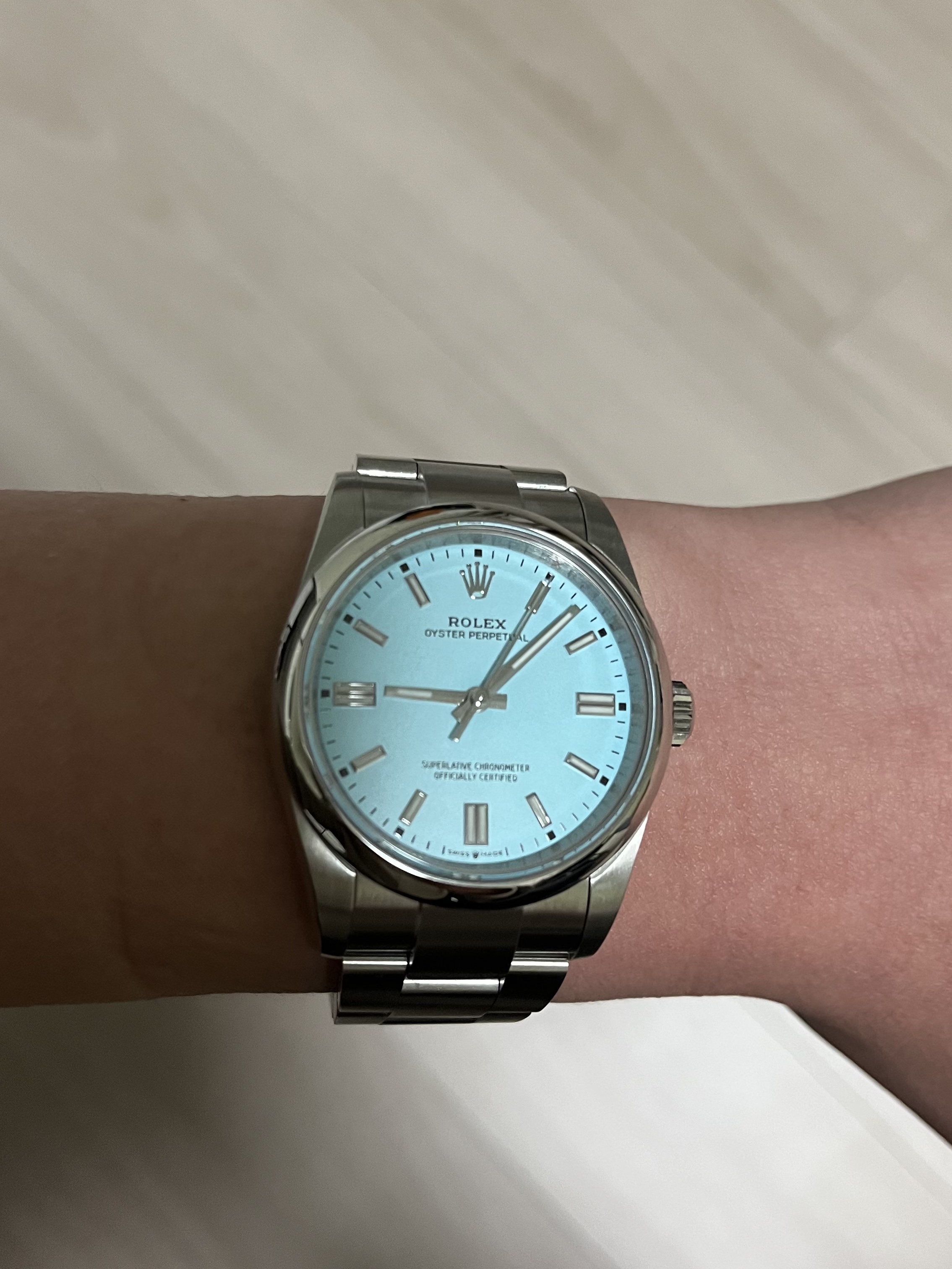 Rolex Oyster Perpetual 36mm 126000 Turquoise Blue Oyster 착용 스타일