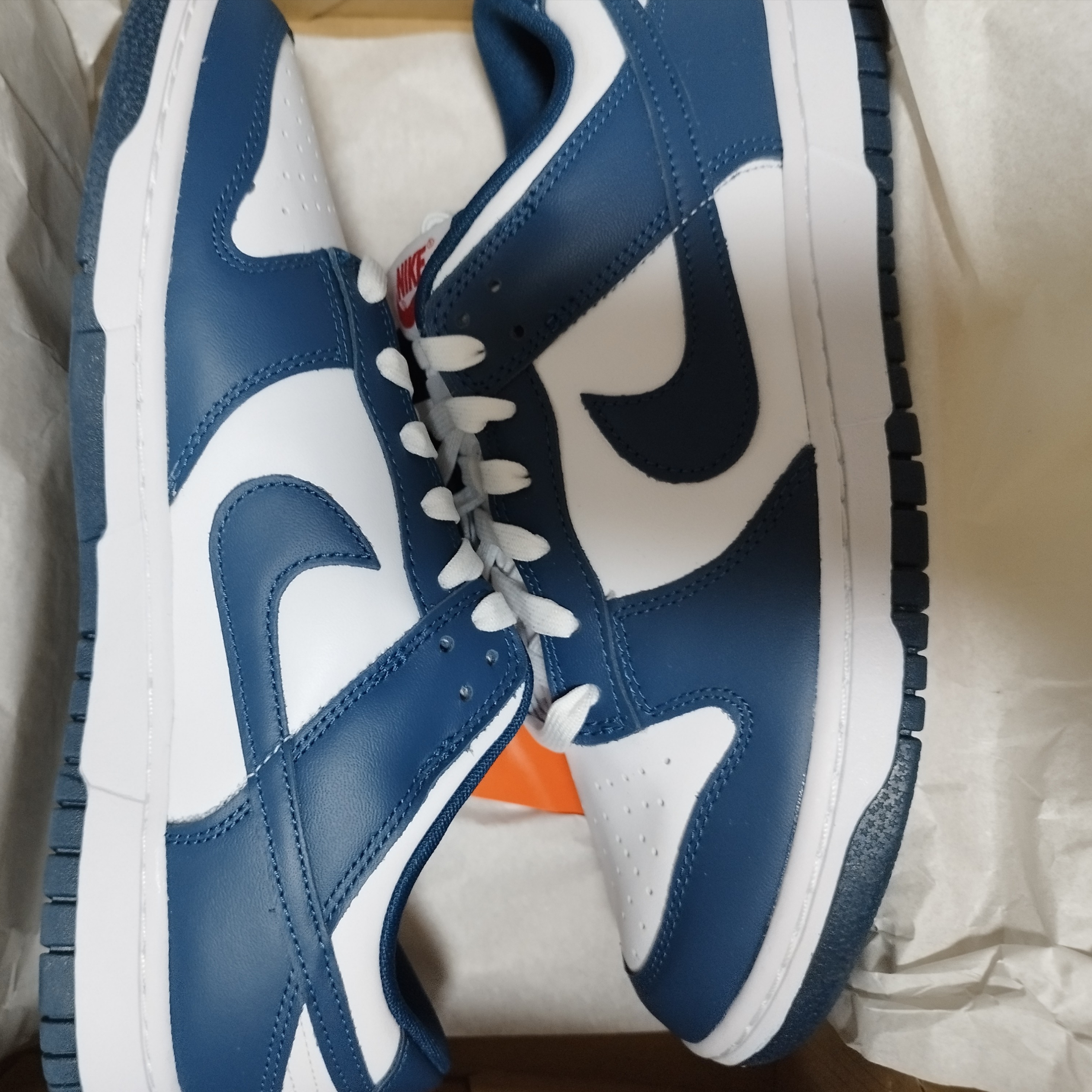 Nike Dunk Low Retro Valerian Blue 착용 스타일 - 2