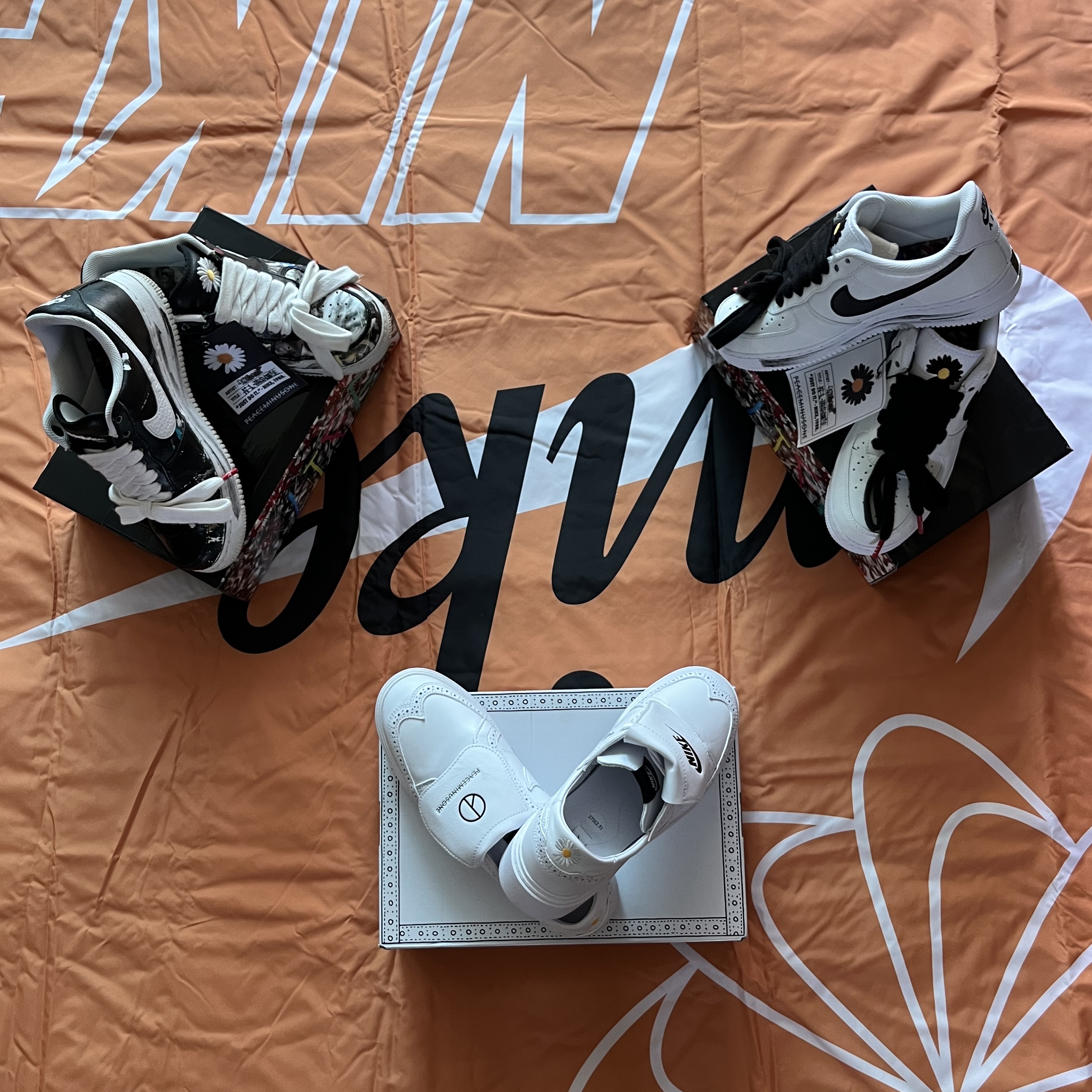 Nike x Peaceminusone Kwondo1 White, Nike x Peaceminusone Air Force 1 Low Para-Noise 착용 스타일