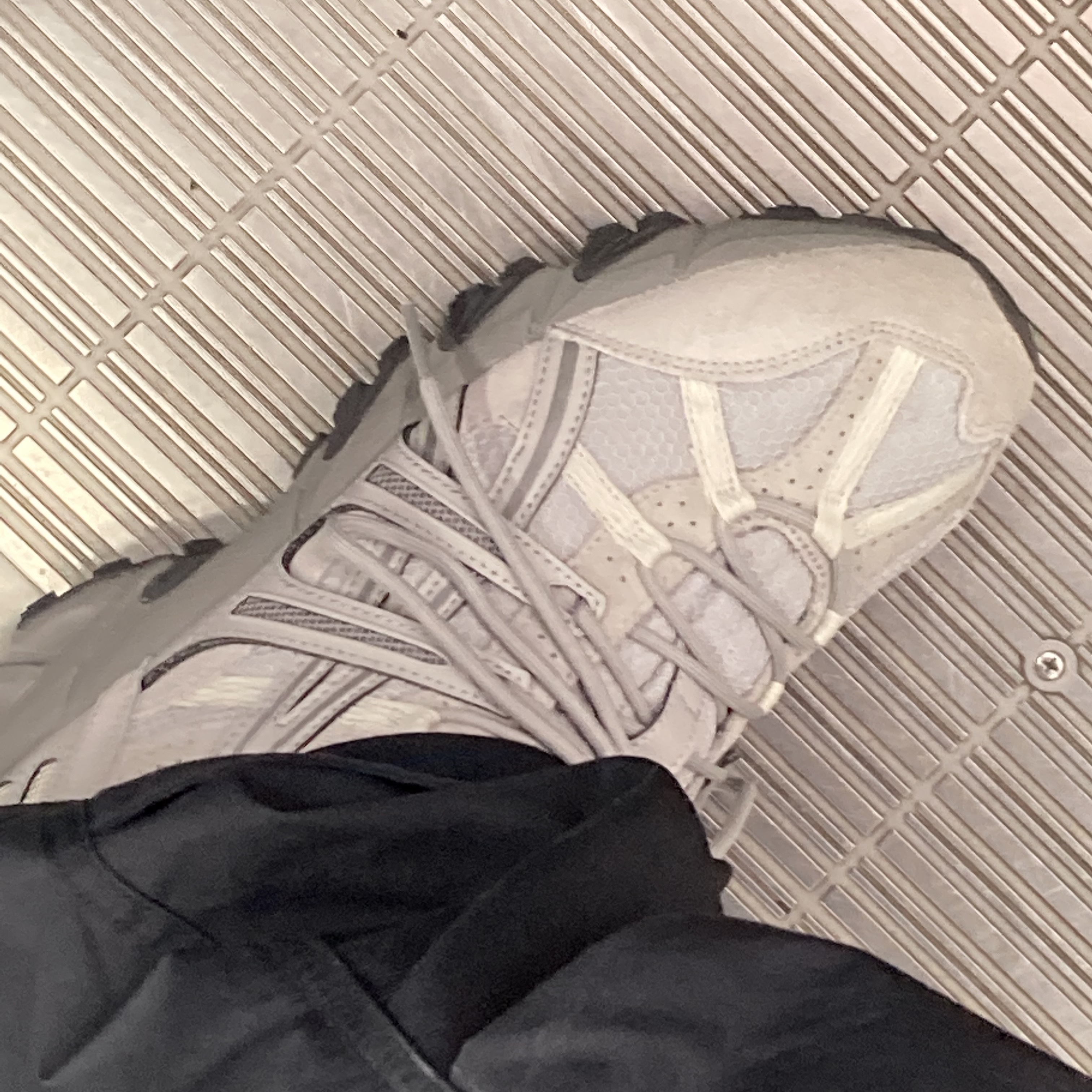 Asics Gel-Sonoma 15-50 Oyster Grey 착용 스타일 - 2