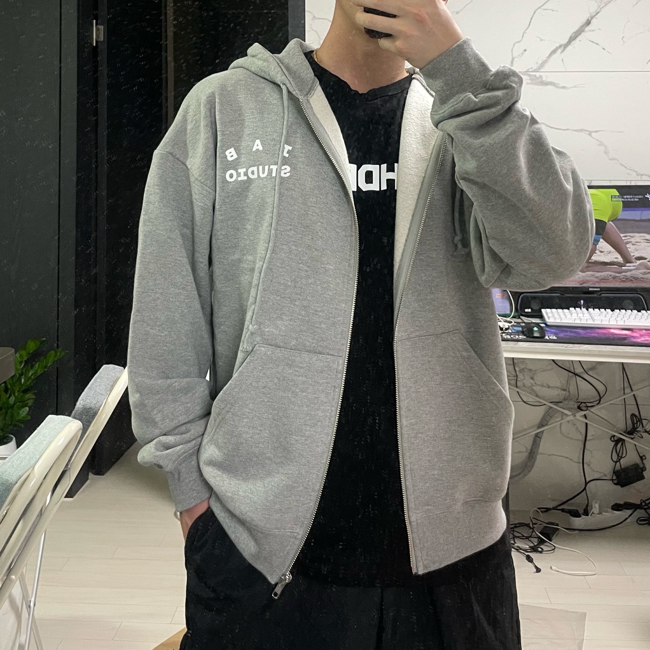 IAB Studio Zip-Up Hoodie Gray - 22FW 착용 스타일