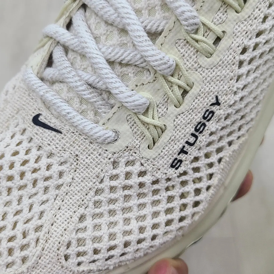 Nike x Stussy Air Max 2013 Fossil 착용 스타일 - 3