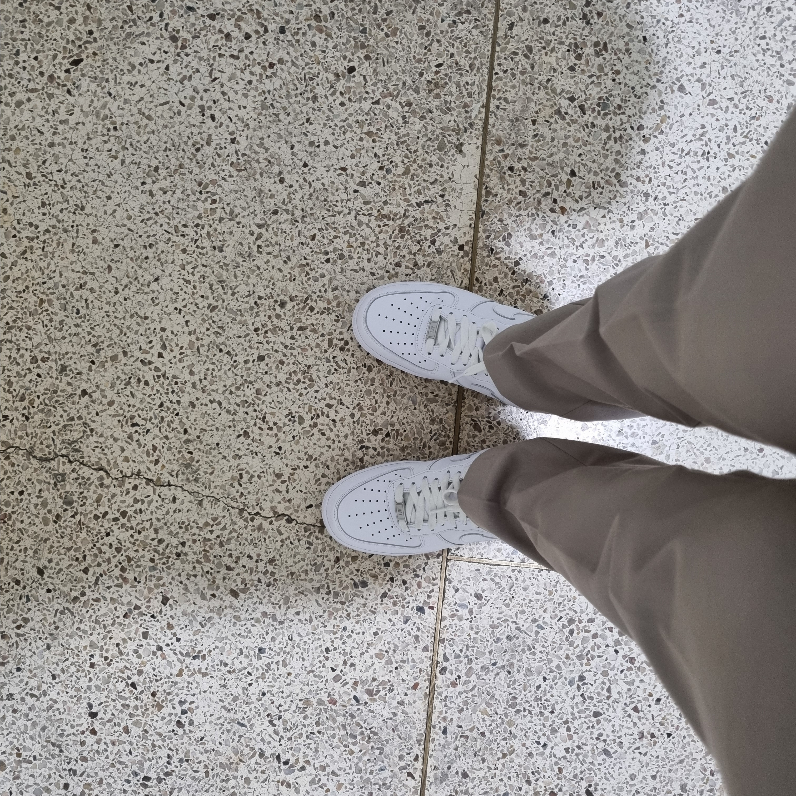 Nike Air Force 1 '07 Low White 착용 스타일