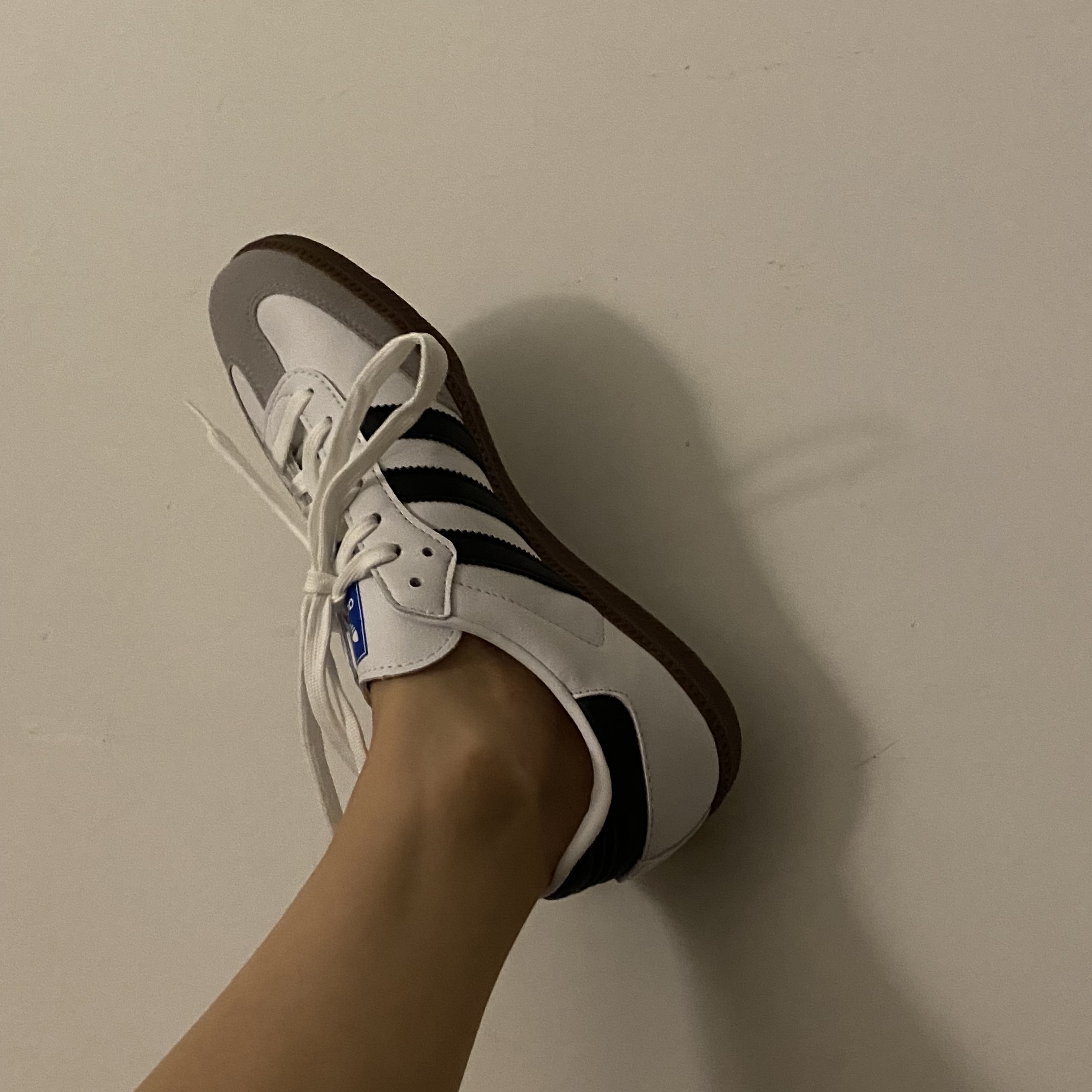 Adidas Samba Vegan White Black 착용 스타일
