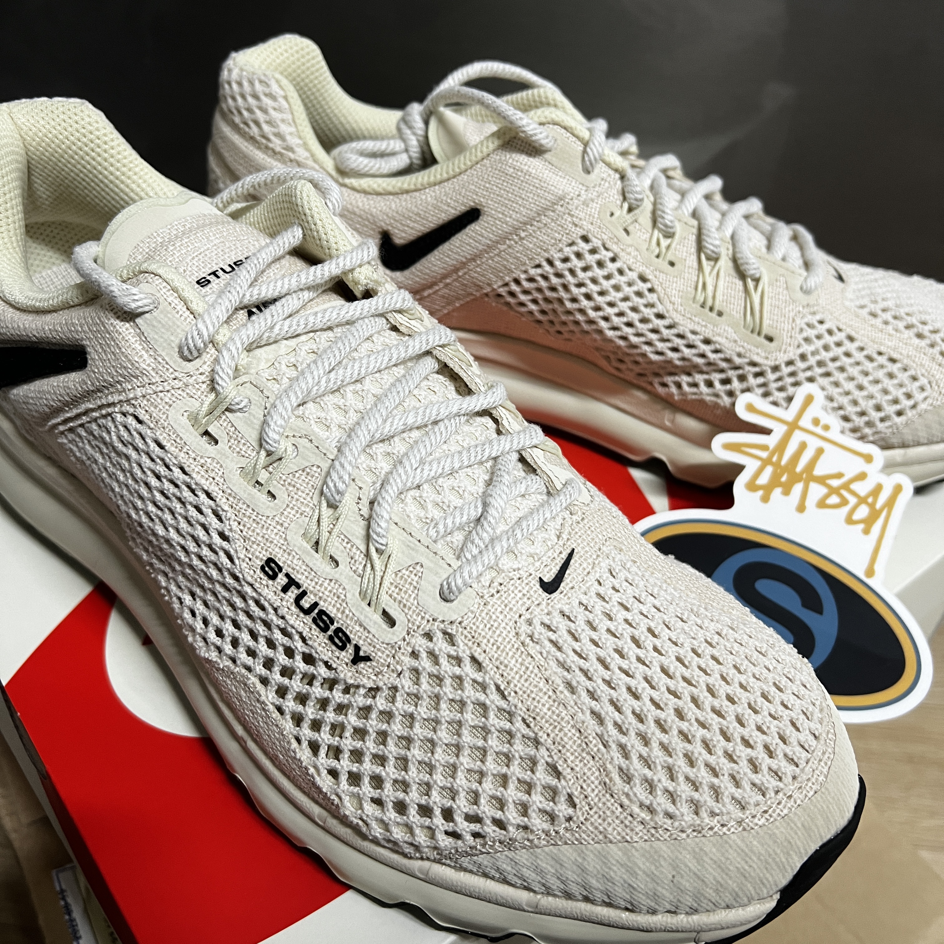 Nike x Stussy Air Max 2013 Fossil 착용 스타일