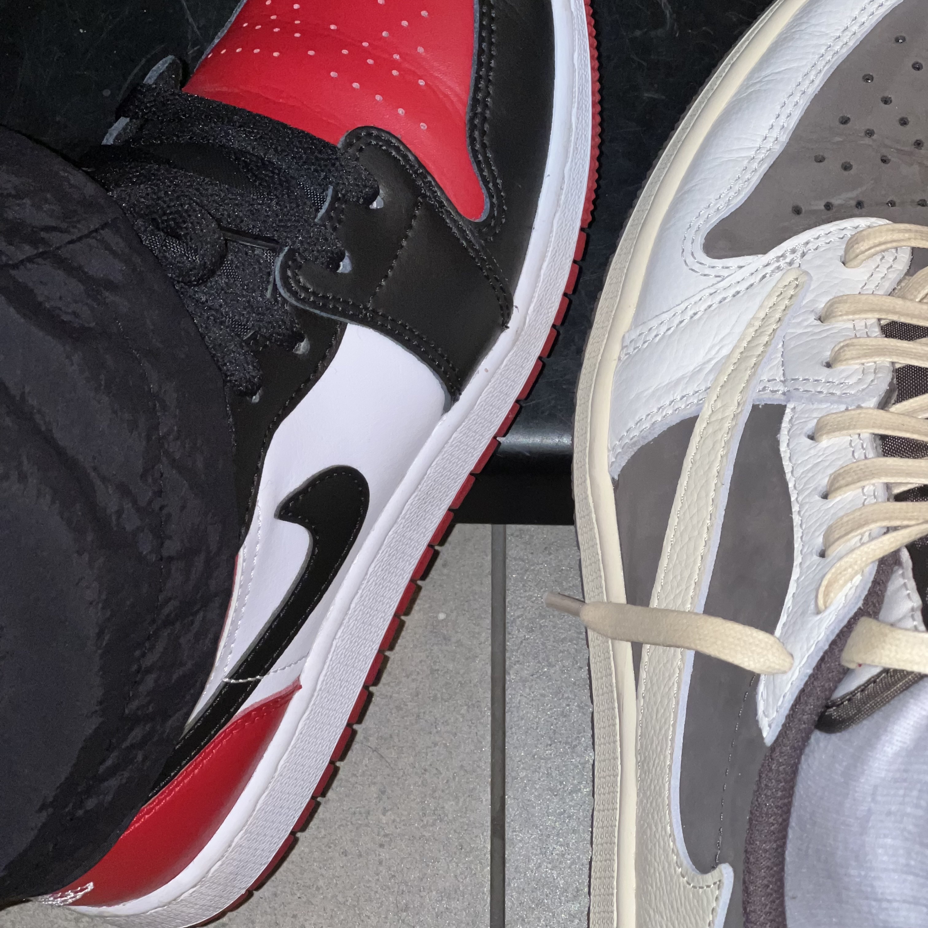 Jordan 1 x Travis Scott Retro Low OG SP Sail and Ridgerock, Jordan 1 Low Bred Toe 착용 스타일